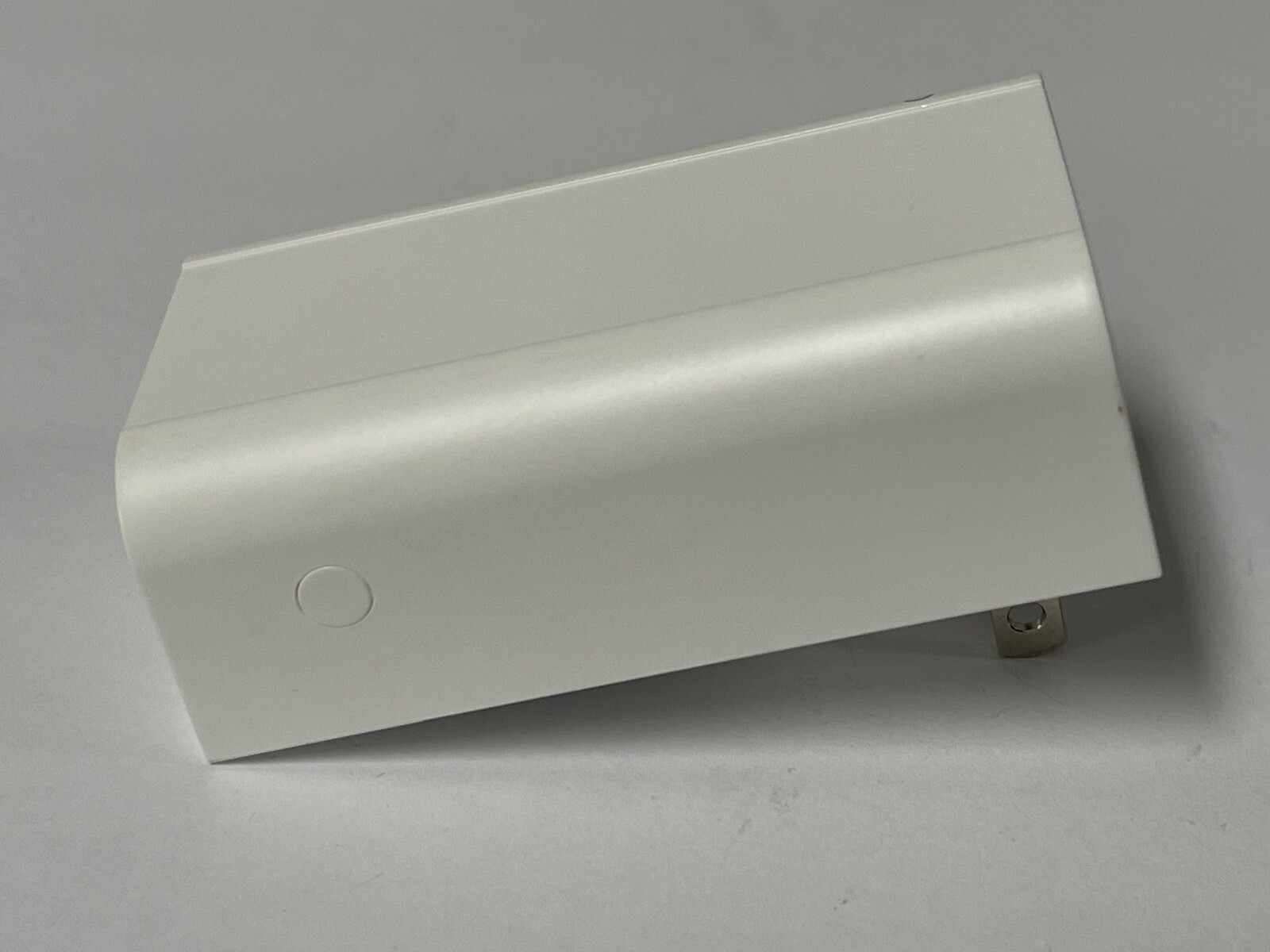 RING RANGE EXTENDER MODEL: 4AR1S70EN0 WHITE PRE-OWNED Works