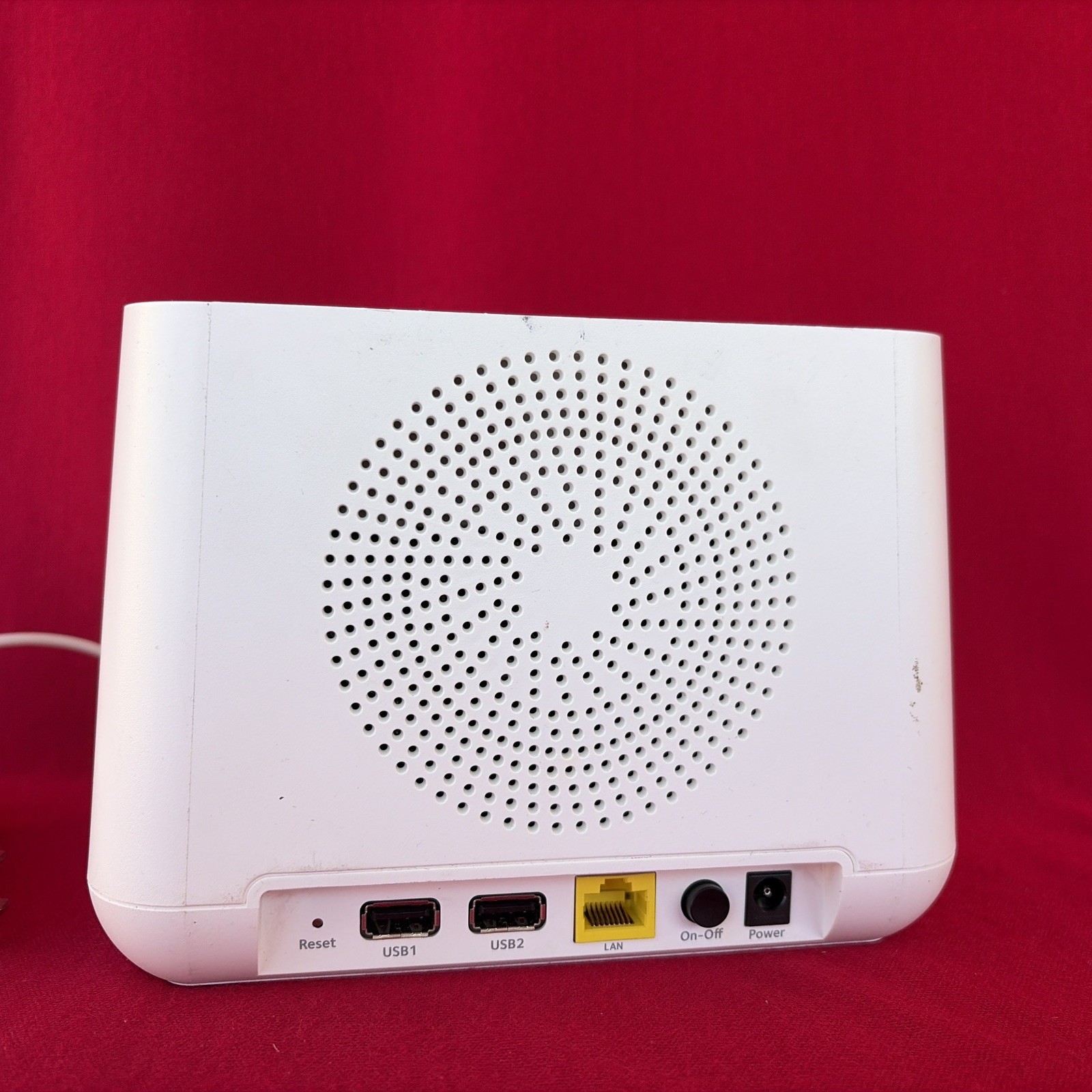 NetGear Arlo Pro Security Base Station VMB4000 with Power Supply (No Cameras)