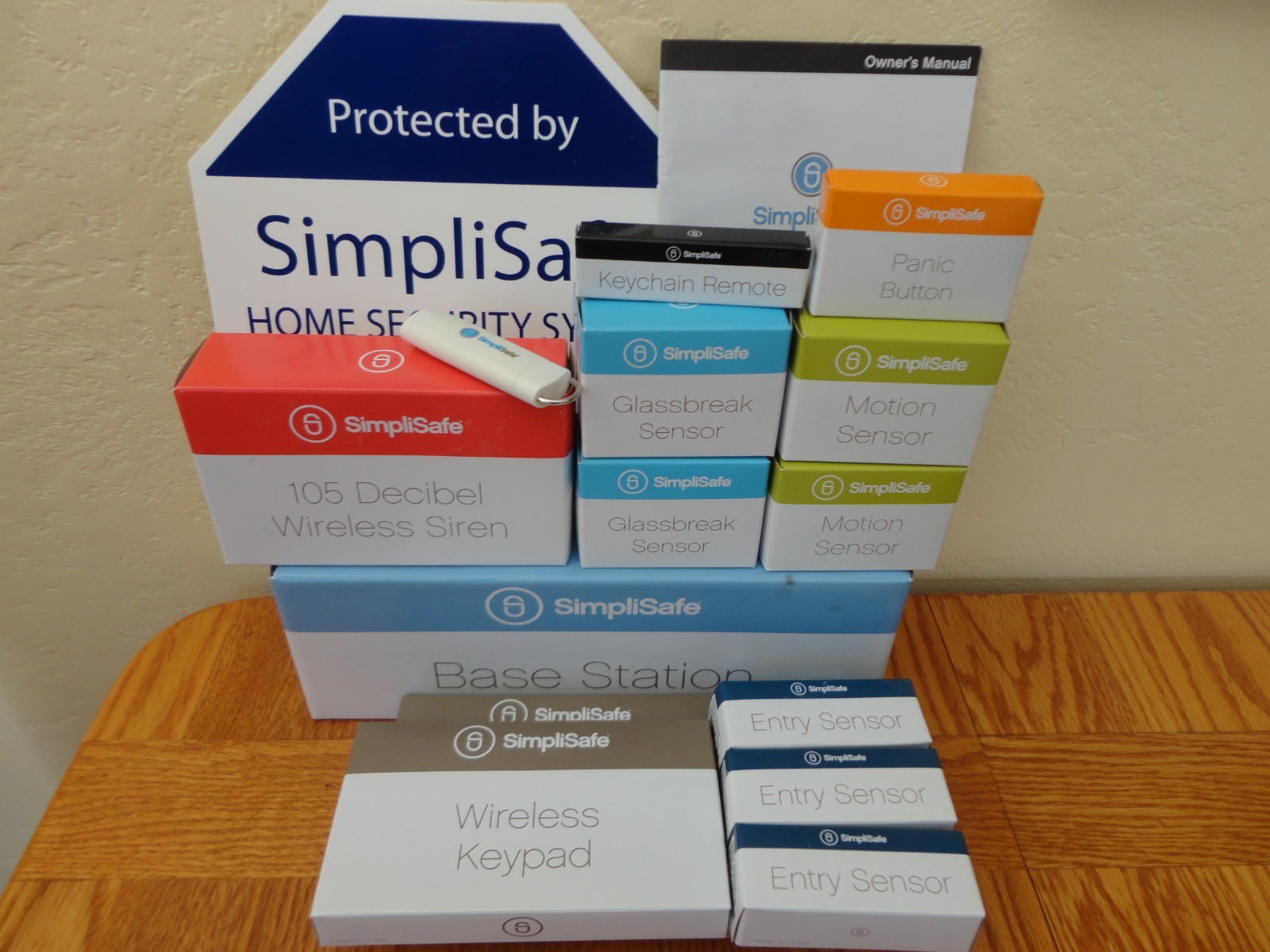 NEW SimpliSafe Wireless Home Security System Set Model SSCS2 – 17 Piece Lot