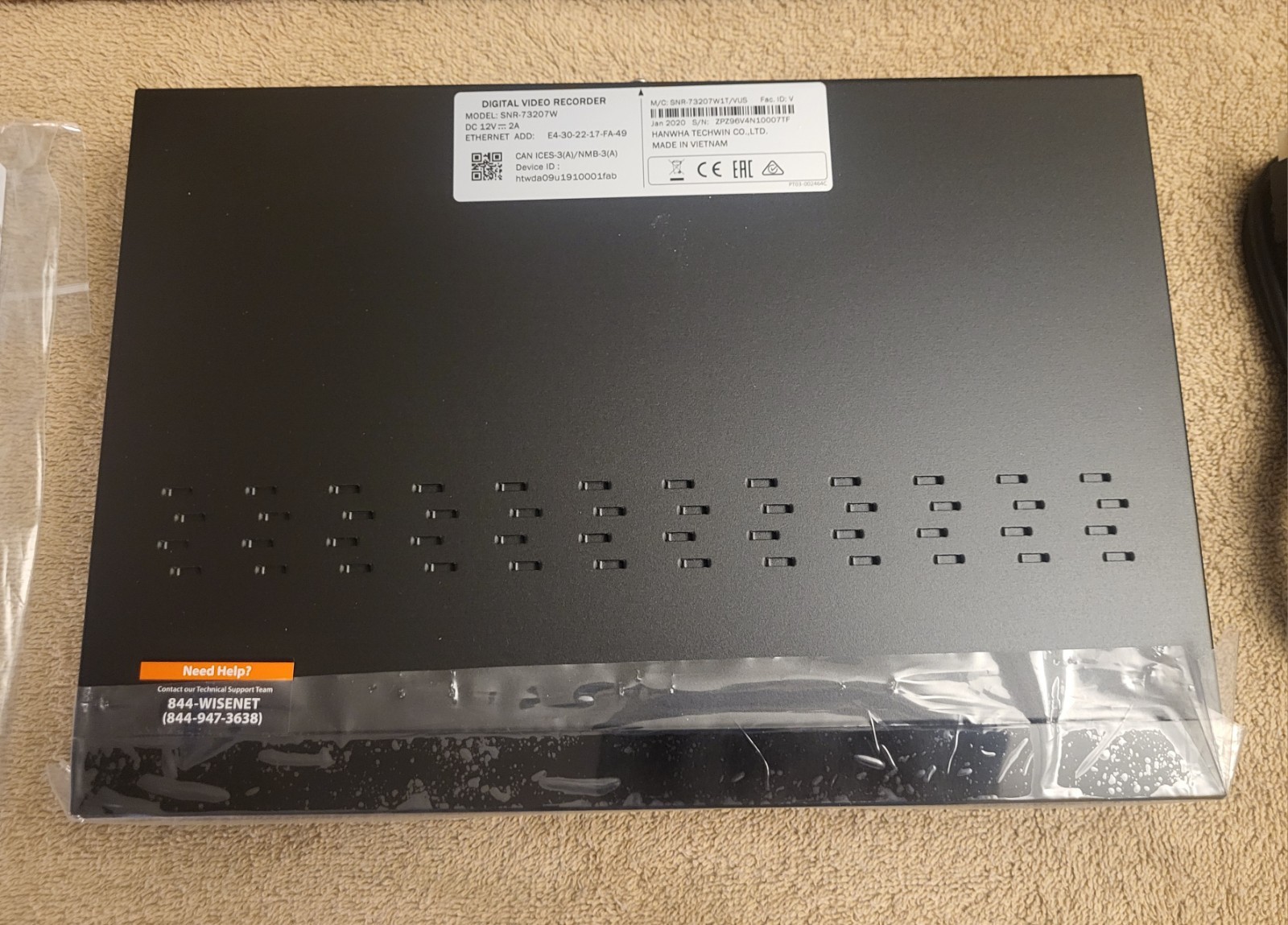 Wisenet SNK-B73047BW 1TB HD, 4 Bullet Cameras 1080p Dual Antenna Indoor/Outdoor