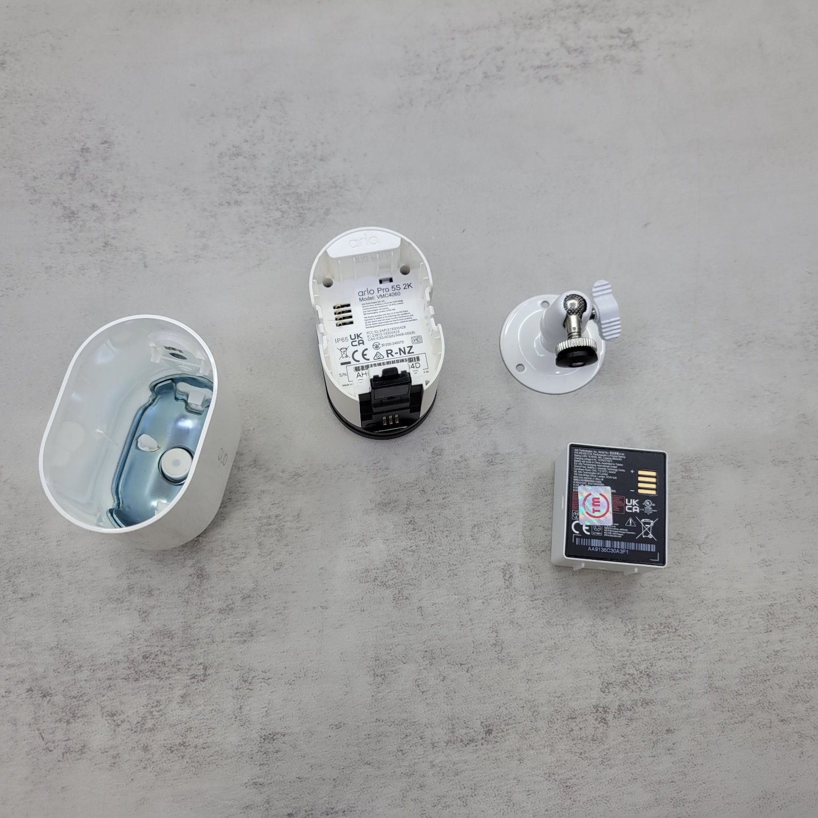Arlo Pro 5S VMC4060 2K Add-on Spotlight Outdoor/Indoor Wire-Free Camera Battery