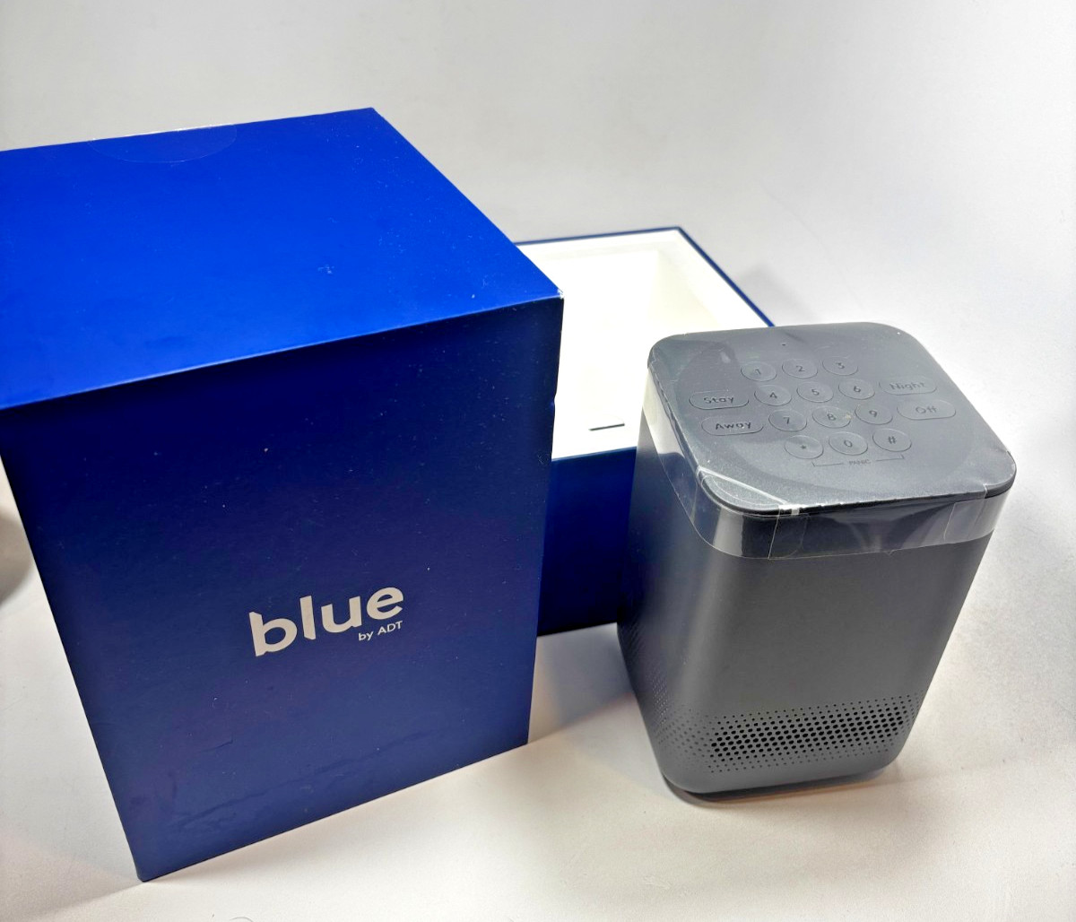 Blue by ADT Smart Home Hub Graphite S40LR0-01 New in Box