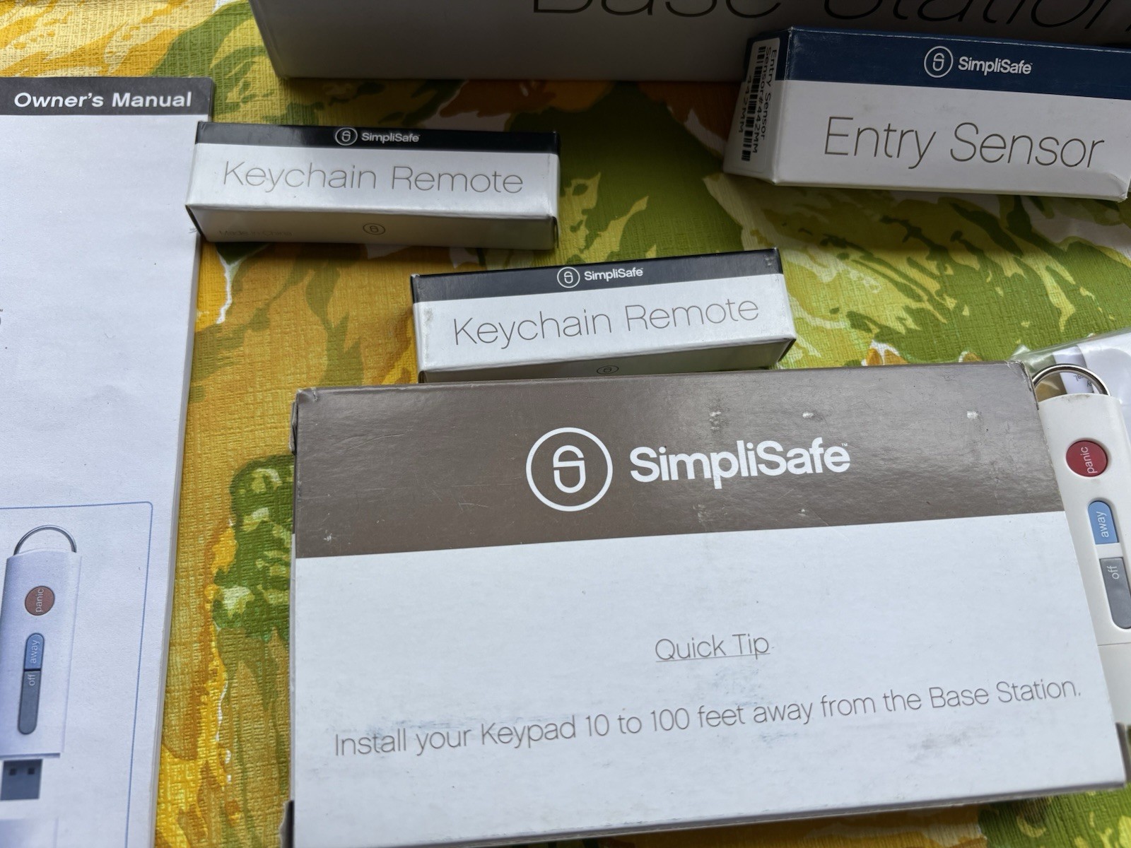 SimpliSafe Home Security System – 1st Generation – 8 Piece Bundle