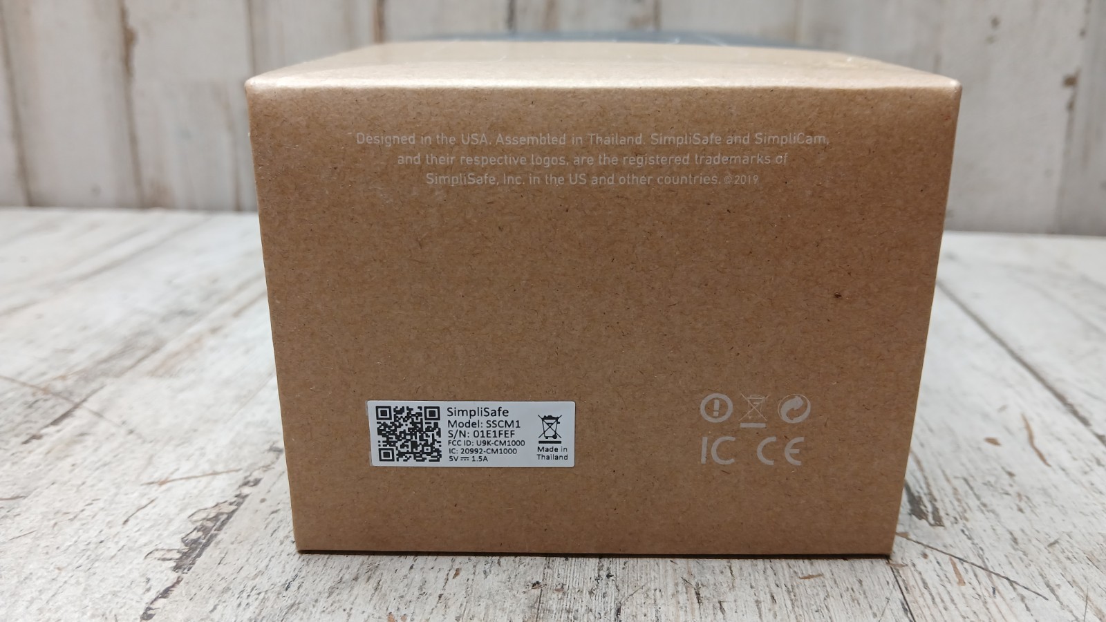 SimpliSafe Simplicam Security HD Camera in original box – SSCM1