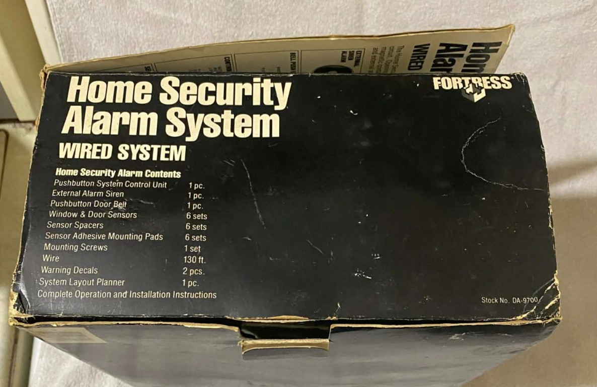 Vintage Fortress Home Security Alarm System Wired DA-9700 In Box