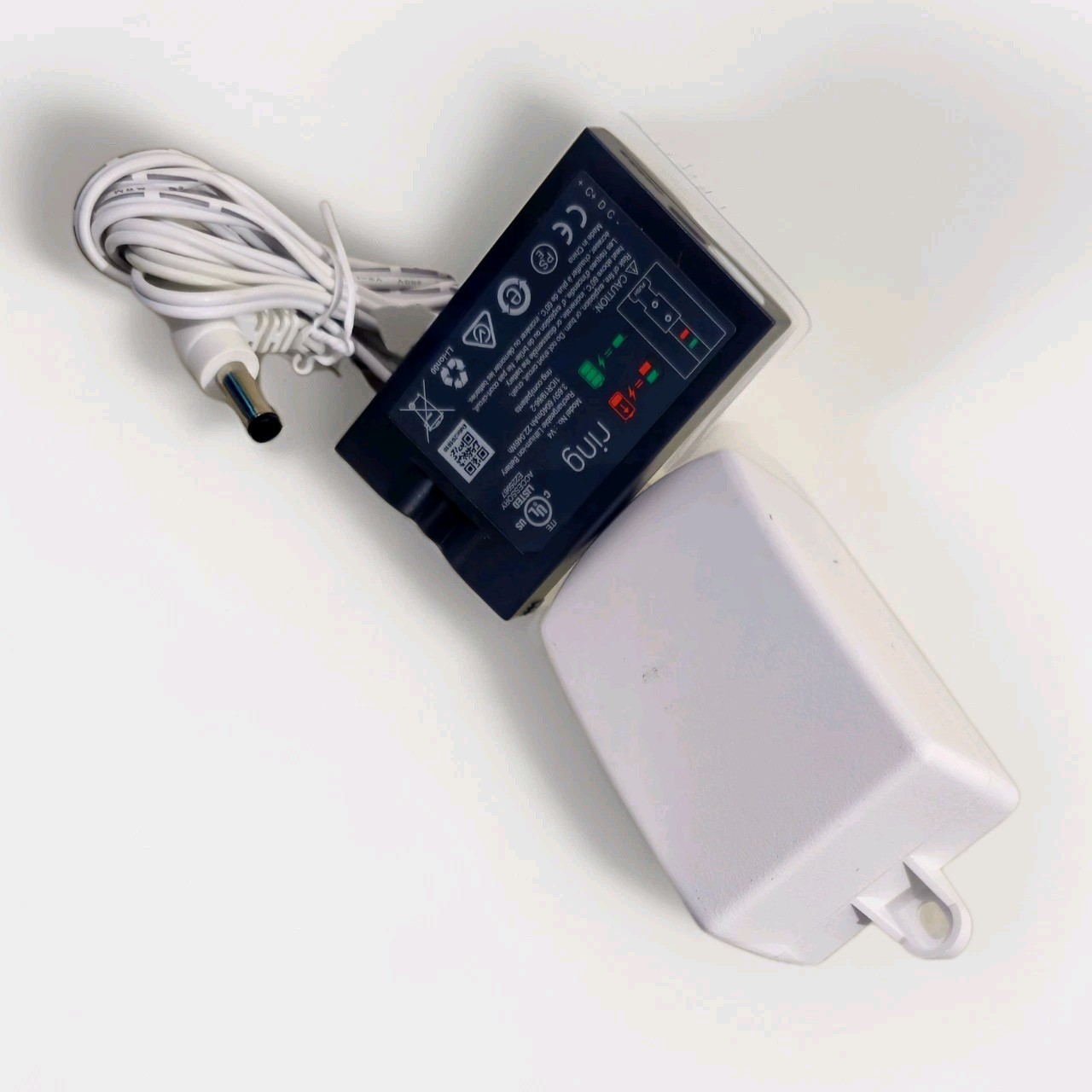 Genuine RING DVE AC Adapter Switching Power Supply 5V 3A & V4 lithium Battery