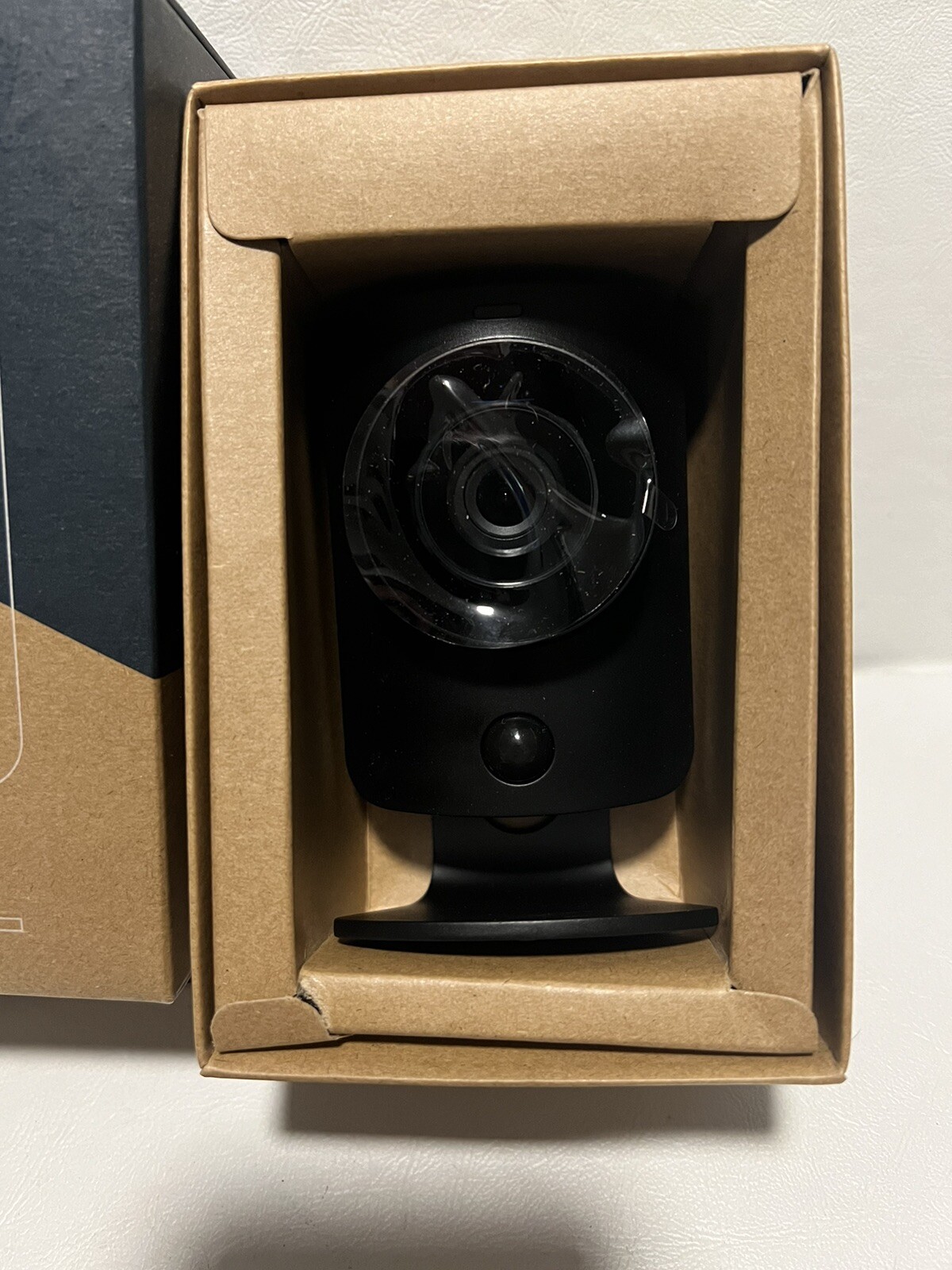 SimpliSafe SimpliCam Indoor Camera Wi-Fi HD Security Camera SSCM1