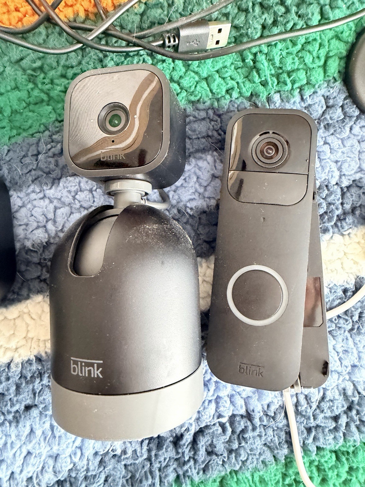 Blink 5-Camera Security System Lot w/ Sync Module 2, Mounts & Hardware