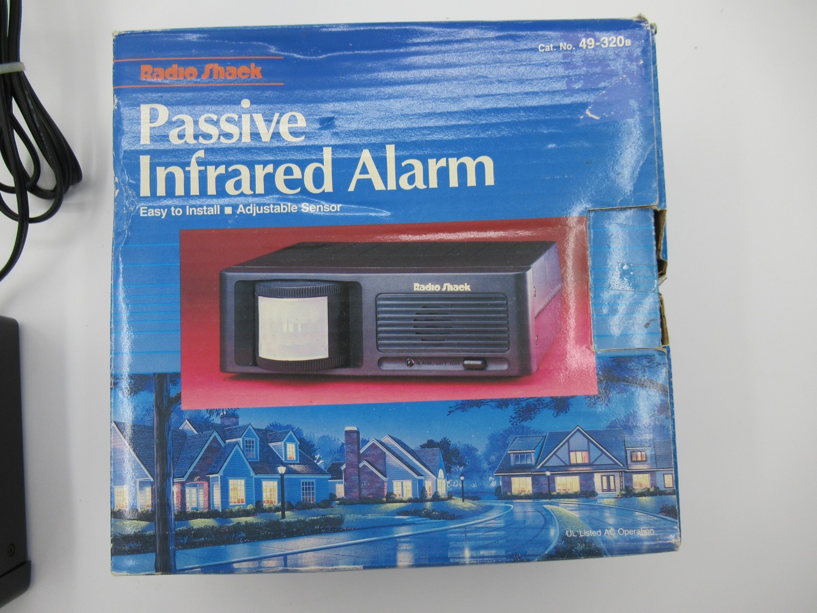 Radio Shack Passive Infrared Alarm Catalog No. 49-320B For Parts or Repair