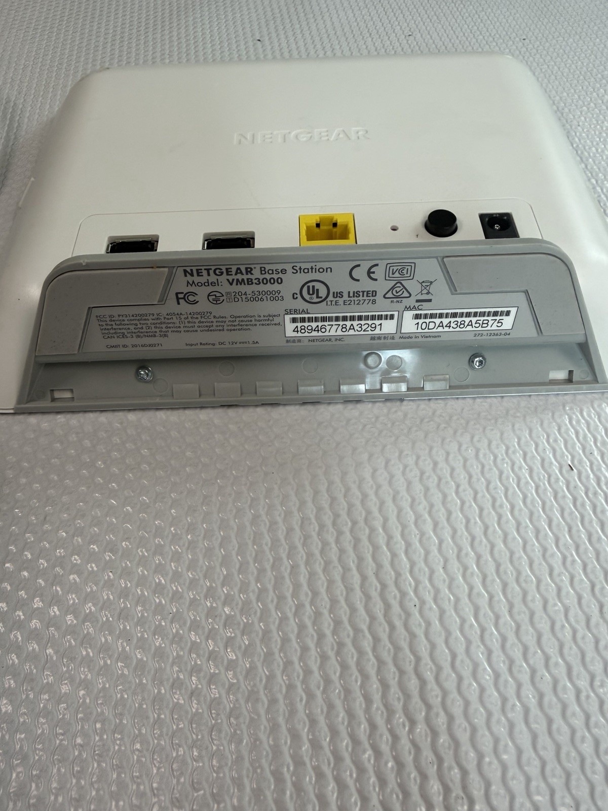 Netgear Security Base Station Wireless WiFi Router VMB3000 Power Adapter and LAN