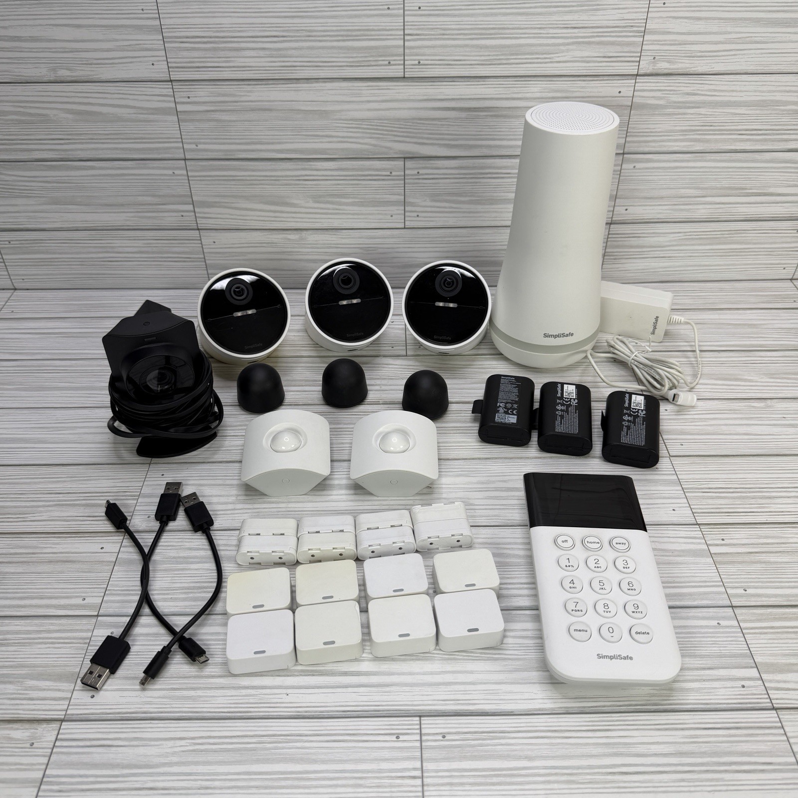 SimpliSafe Home Security System 3 Wireless Outdoor 1 Indoor Cameras 16 Pc BUNDLE