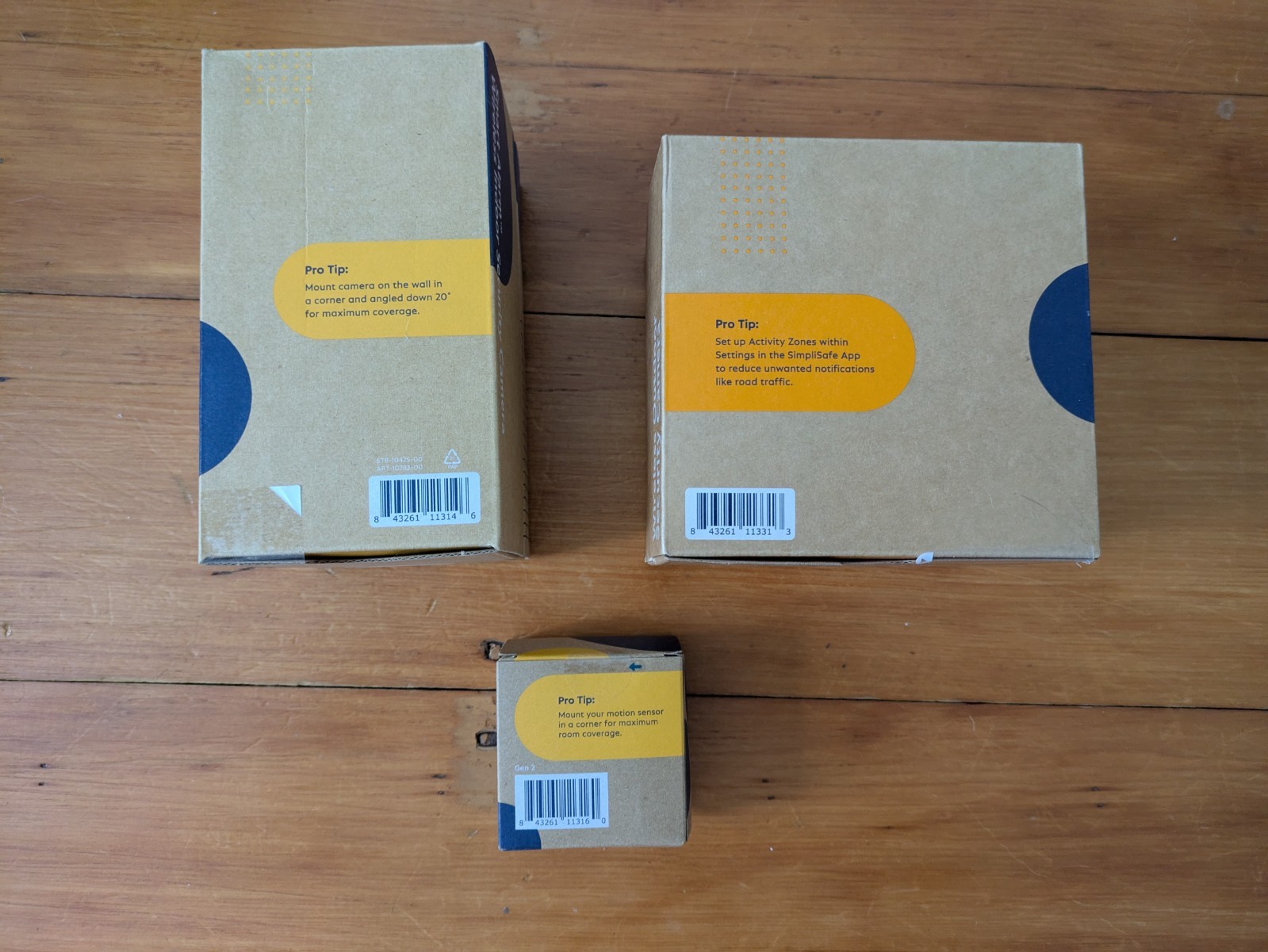 NIB SimpliSafe Lot: Outdoor Cam CM081 + Indoor Cam CM006 + Motion Sensor CA001