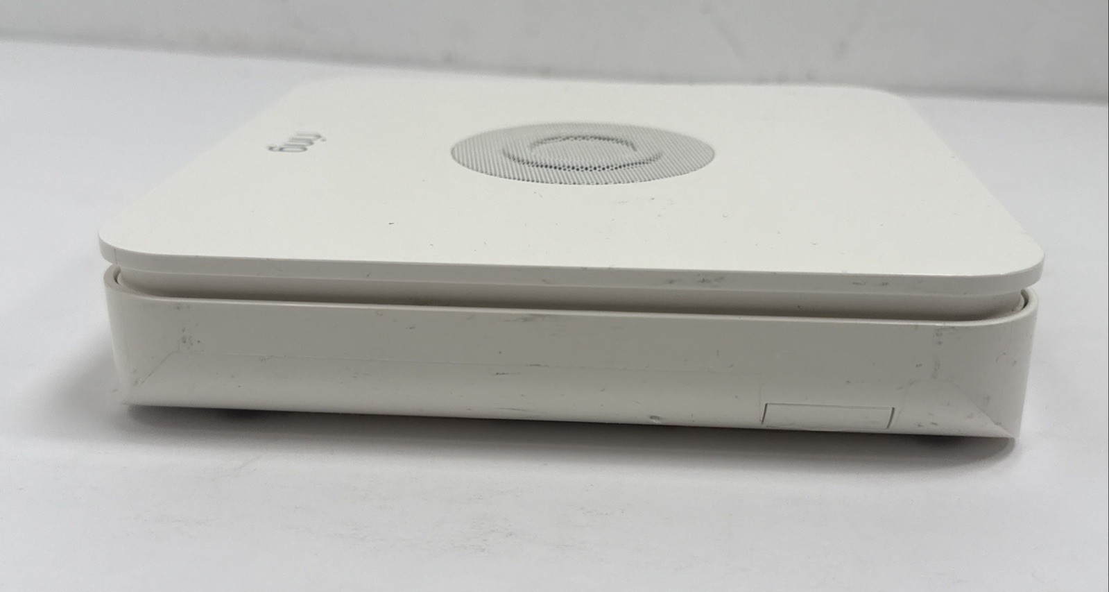 Ring Alarm Base Station US White 4hb1s70EN0 Powers On Unknown Registration
