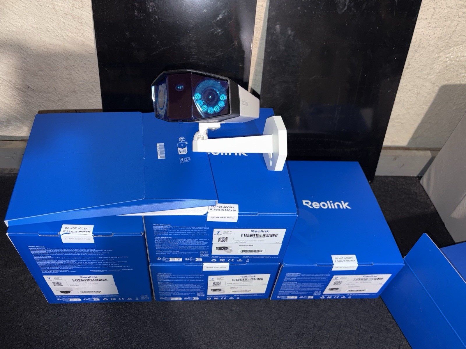 Reolink RLN8-410 8CH NVR System w/ 5 PoE Cameras 1440p 2TB Night Vision