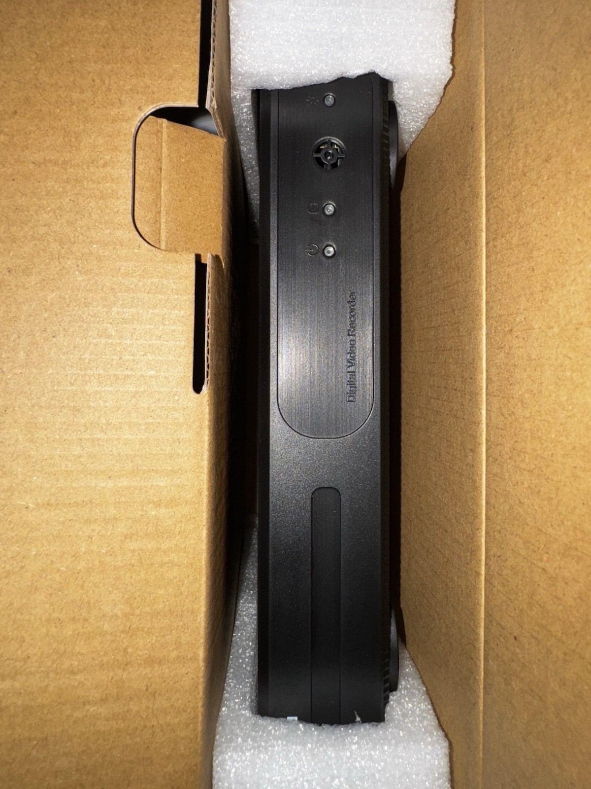 Hisseu NVR 4TB Hard Drive 1080P Security Camera System + Extras