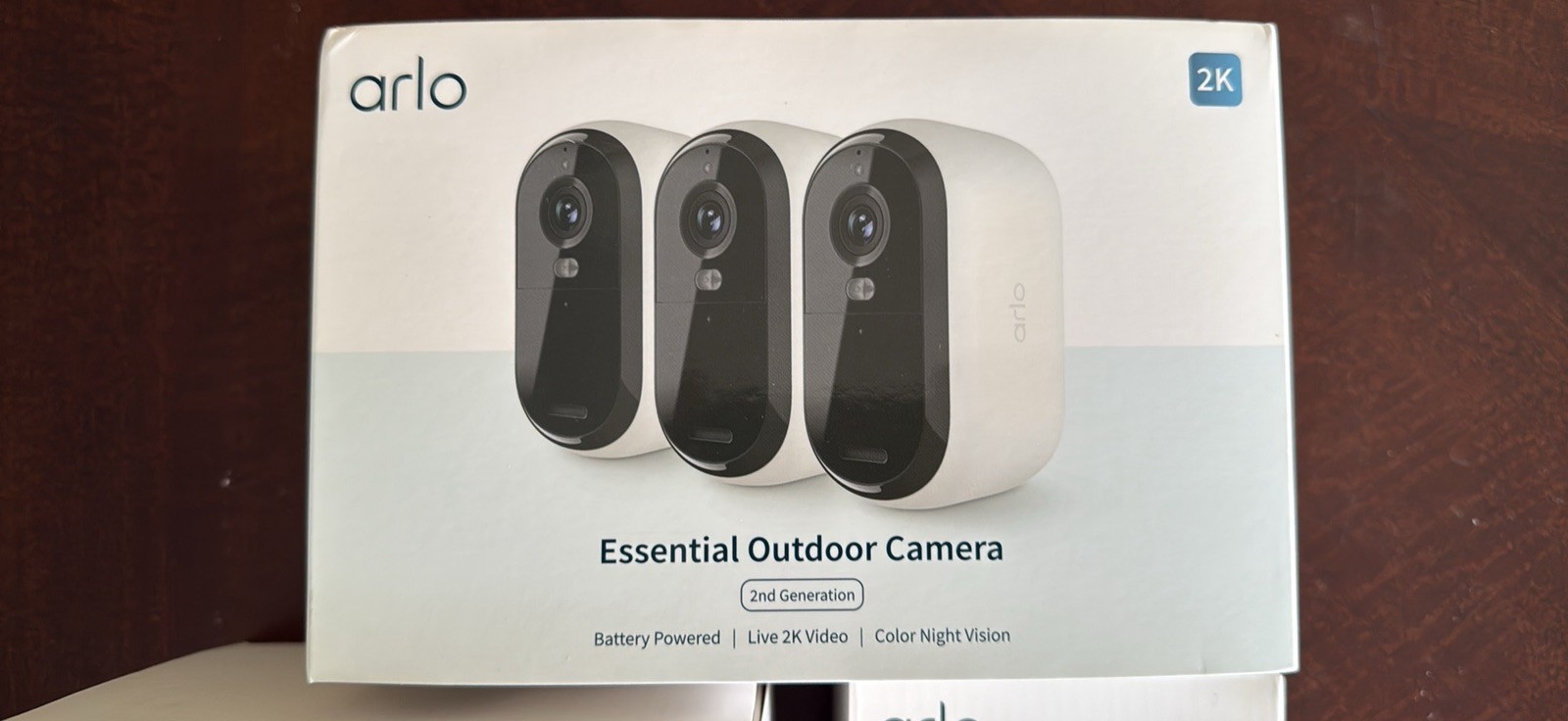 Lot of Arlo Essential Outdoor&Indoor 2K Camera 2nd Generation with Solar Panels