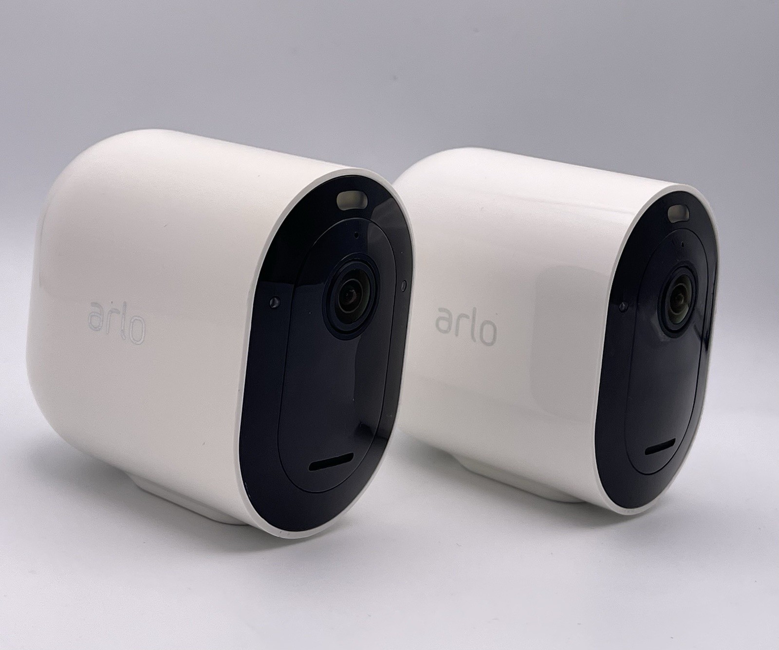 Arlo Pro 3 System 2 VMC4040p Cameras, 3 Batteries, Chargers, Base Station EUC