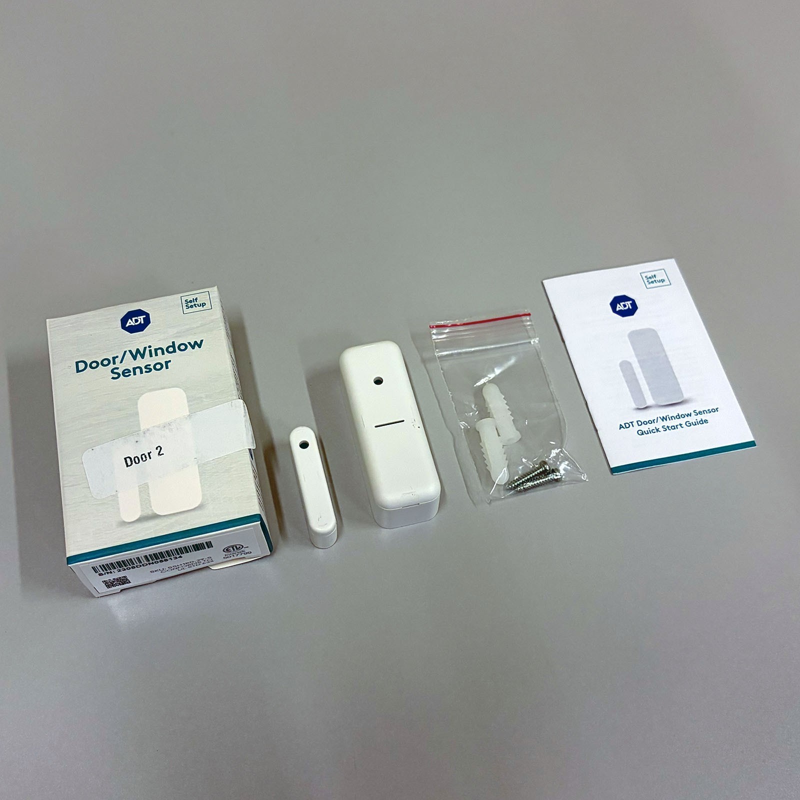Blue by ADT Smart Home Hub Security System S40LR0-01-CW-S Hub and Sensors