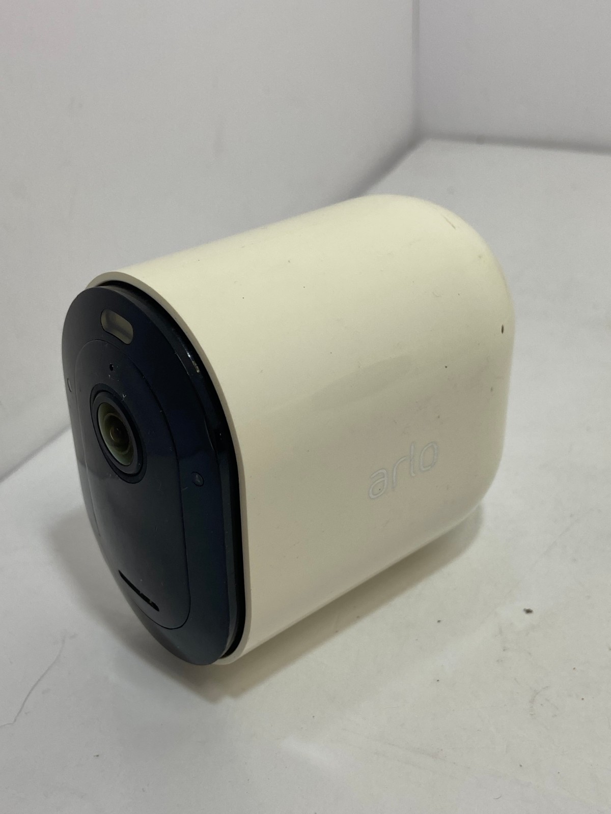 ? Netgear Arlo Ultra VMB4540 Smart Hub Base Station + 2 Cameras works EUC S3