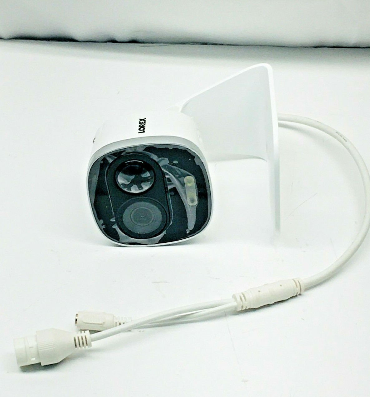 Lorex LNB8105X-C 4K 8MP Security Camera UHD IP with Table Top Stand