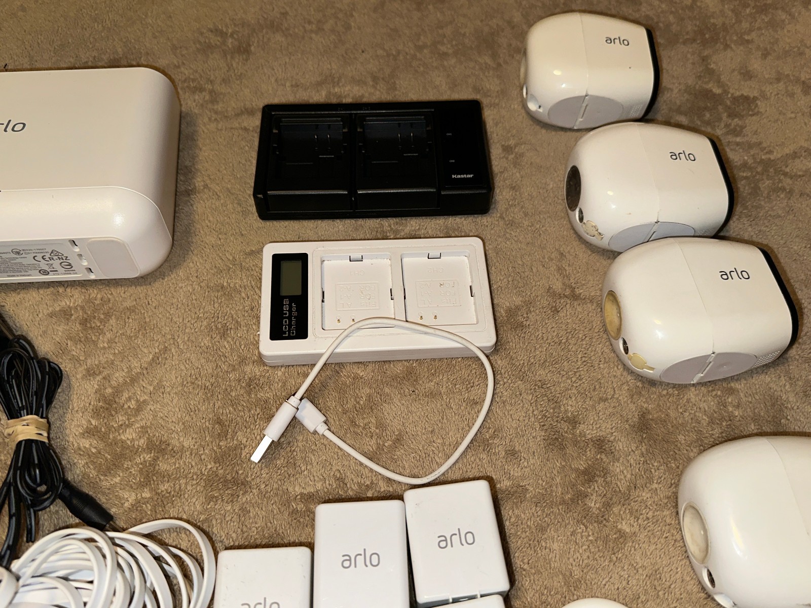 Arlo Pro (5) Cameras VMC4030 Security Bundle w/VMB4000 & Batteries