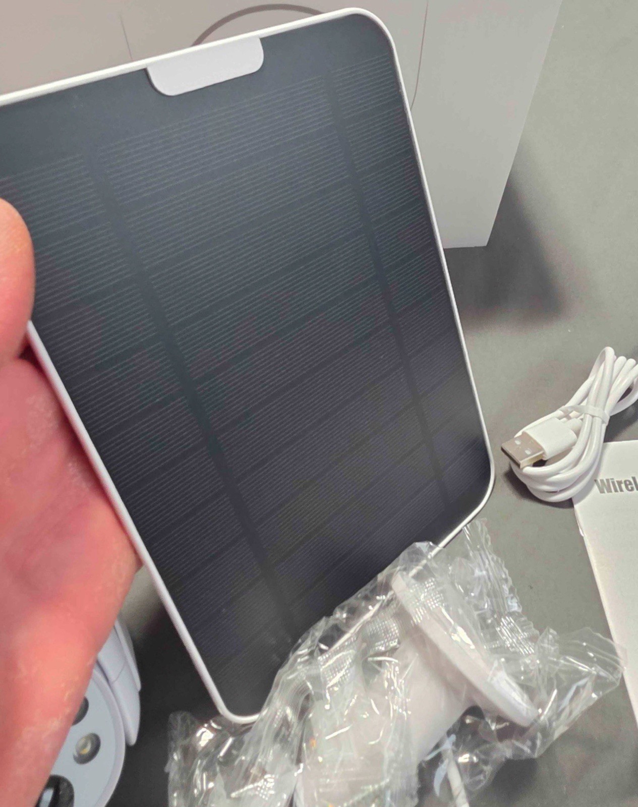 SC23 Solar Security Camera Wireless Outdoor 4MP WiFi Camera with 360° PTZ View