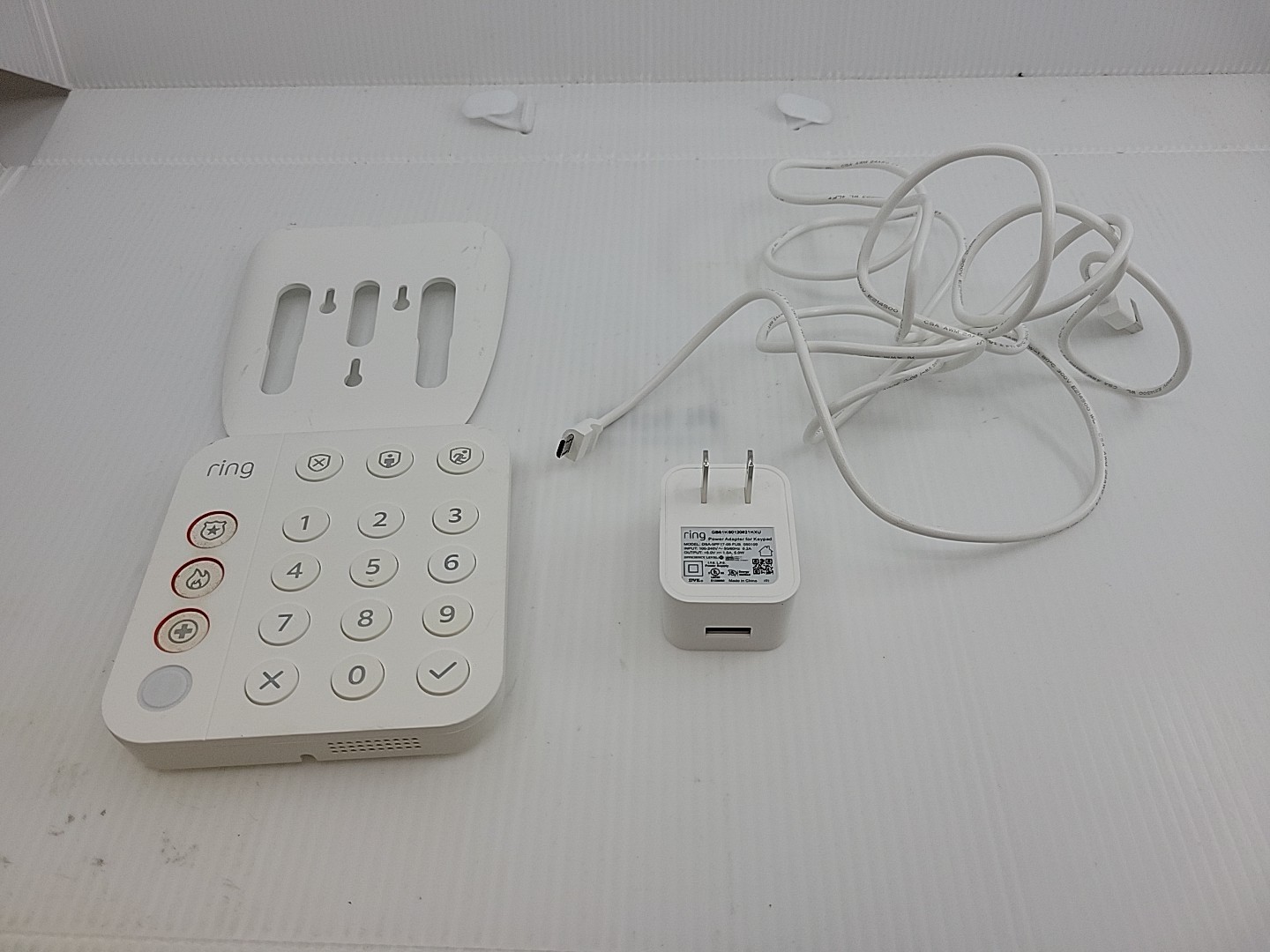 Ring 5AT2S7 (2nd Gen) White Wireless Z-Wave Security System Alarm Keypad USED