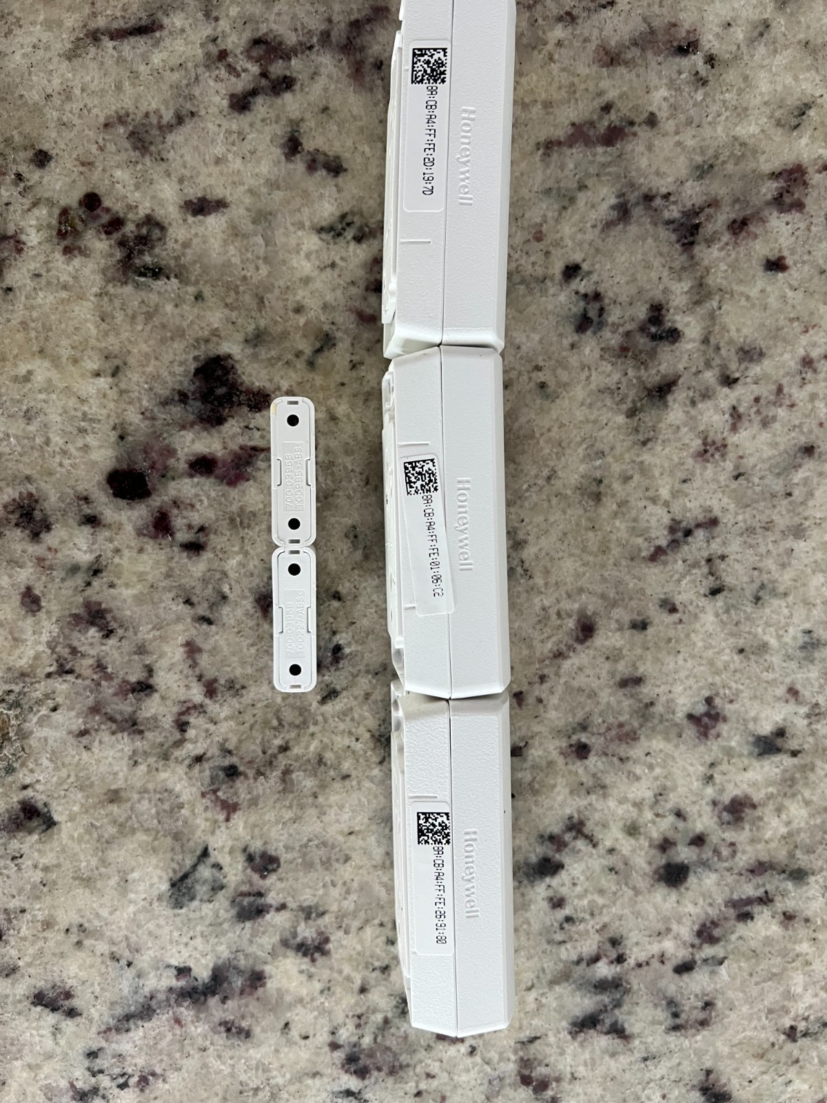 For Parts: ADT Resideo Smart Panel + 3 Honeywell SiXCTA w/ 2 Magnets
