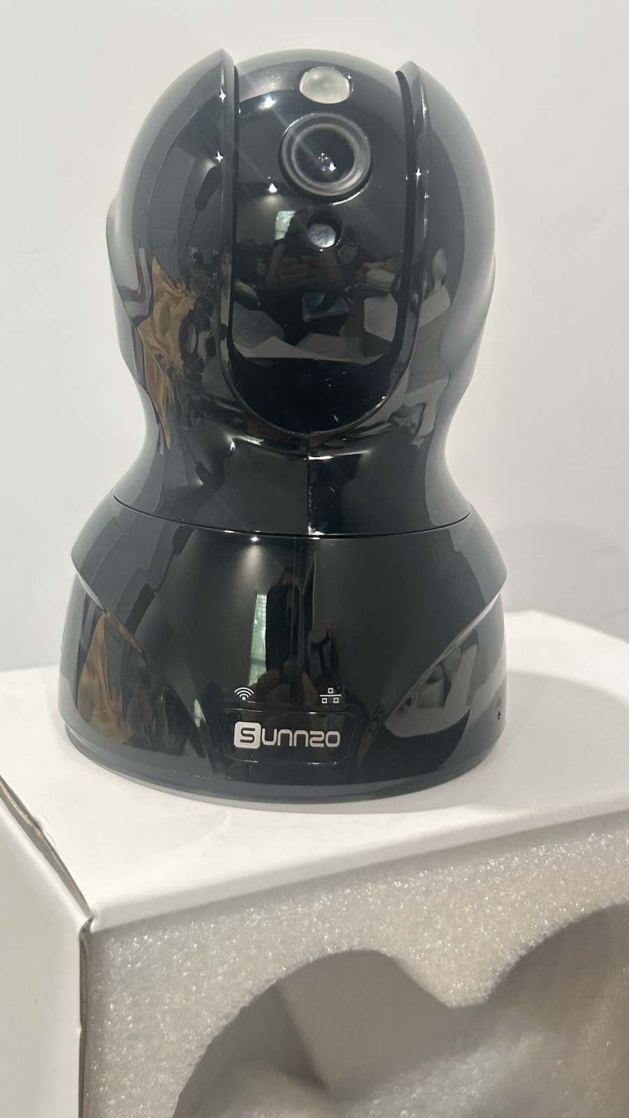 Sunnzo Wireless IP/Network Indoor Surveillance Camera Black