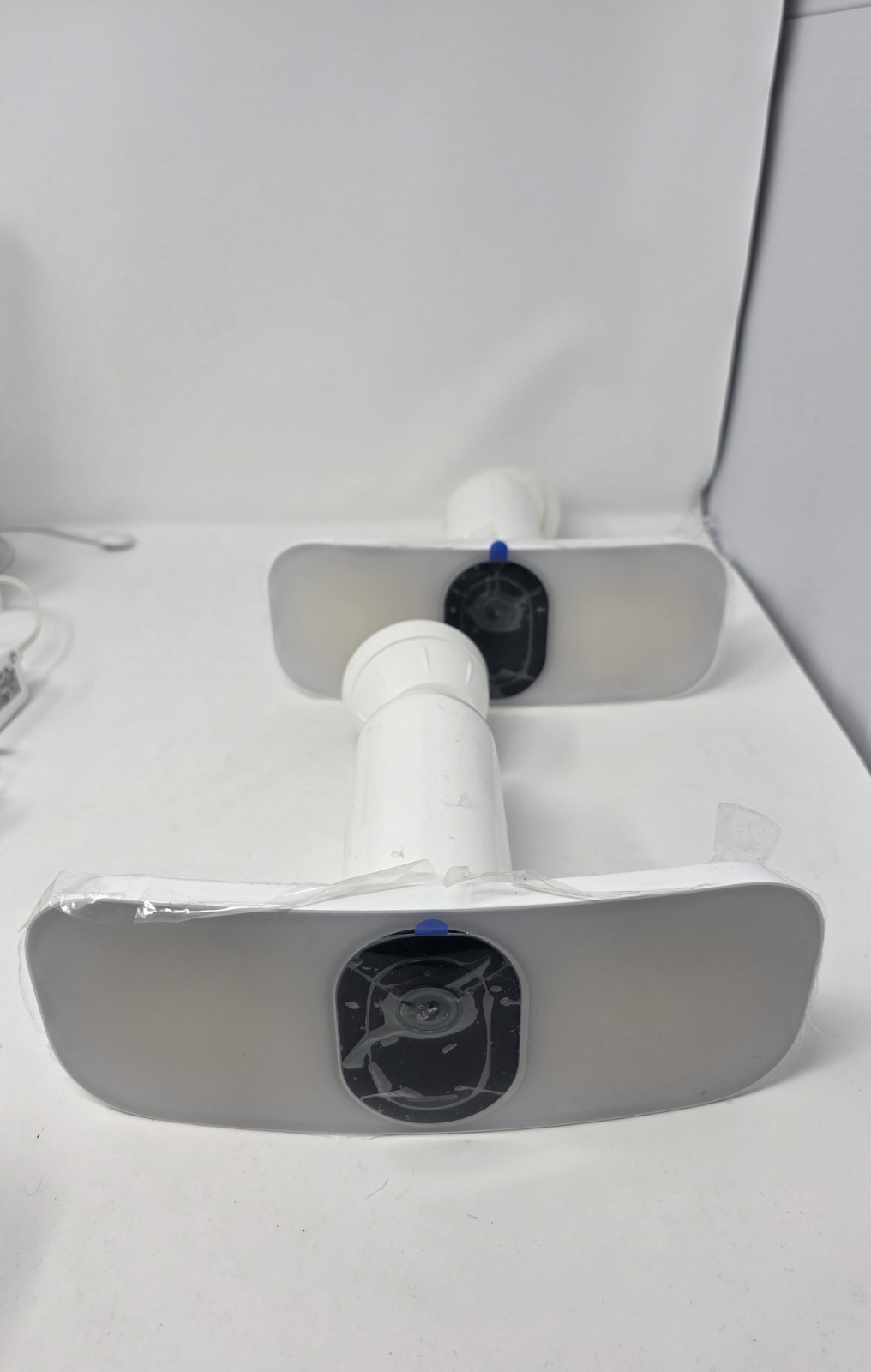 Arlo Camera Accessories, Batteries, Charges, Plugs And More.