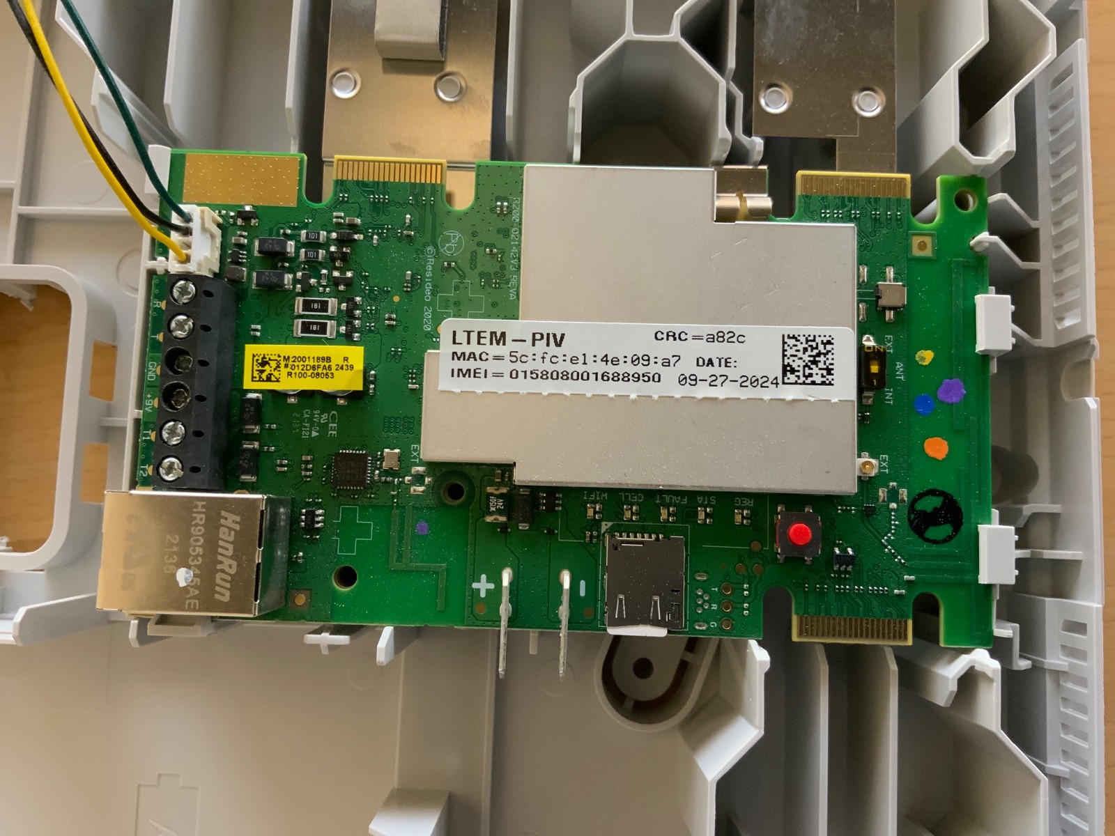 Residen Ltem-piv Vista LTE-M & IP Communicator