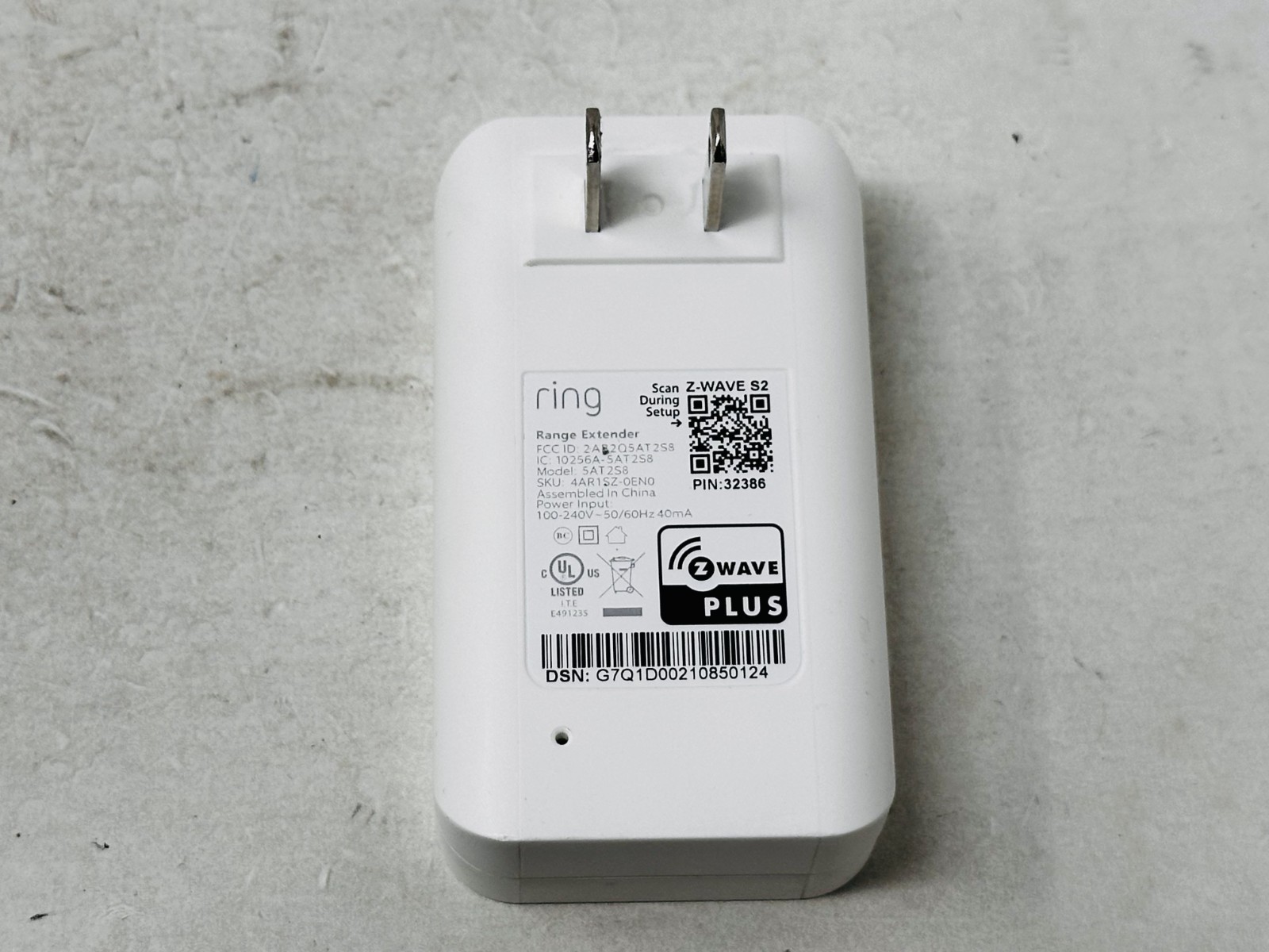Ring Alarm Base Station US 4HB1U9-0EN0 w/ Keypad 5AT2S7 & Range Extender