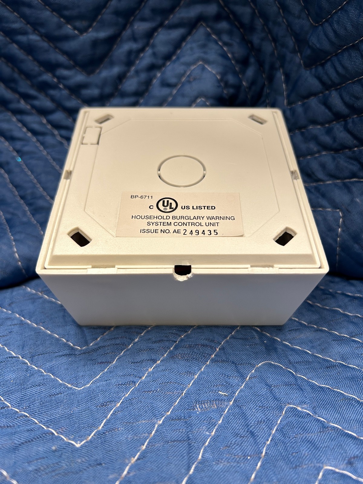 GE Interlogix 13-469 Surface-Mount Indoor Siren, White