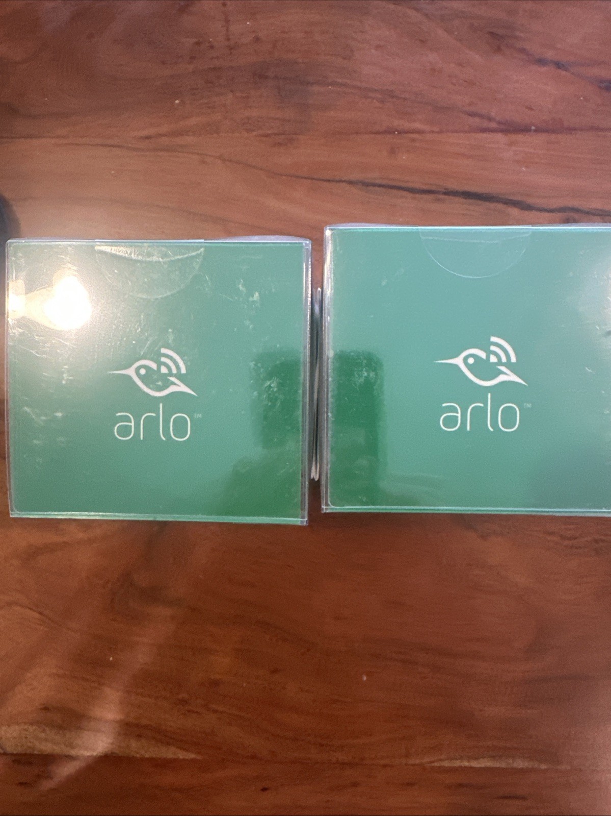 Arlo Q VMC3040-100NAS 1080p HD Wireless Security Camera with Audio