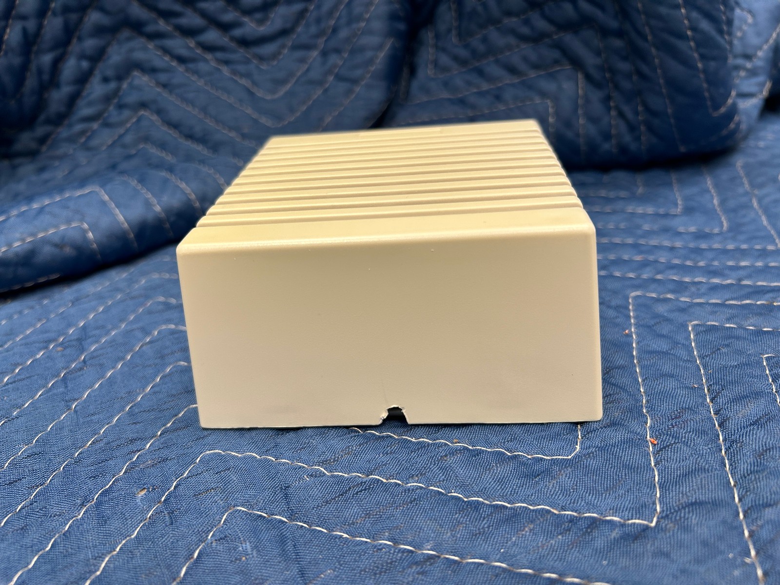 GE Interlogix 13-469 Surface-Mount Indoor Siren, White