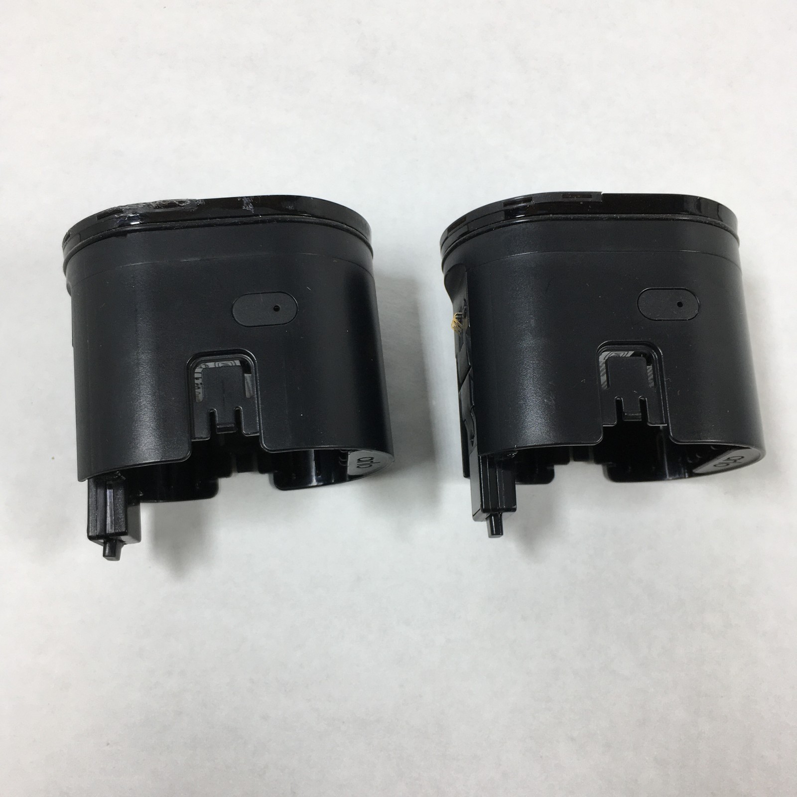 Pack of 2 Arlo Ultra VMC5040 4K Ultra UHD Camera NO Battery/NO Housing (Accept.)