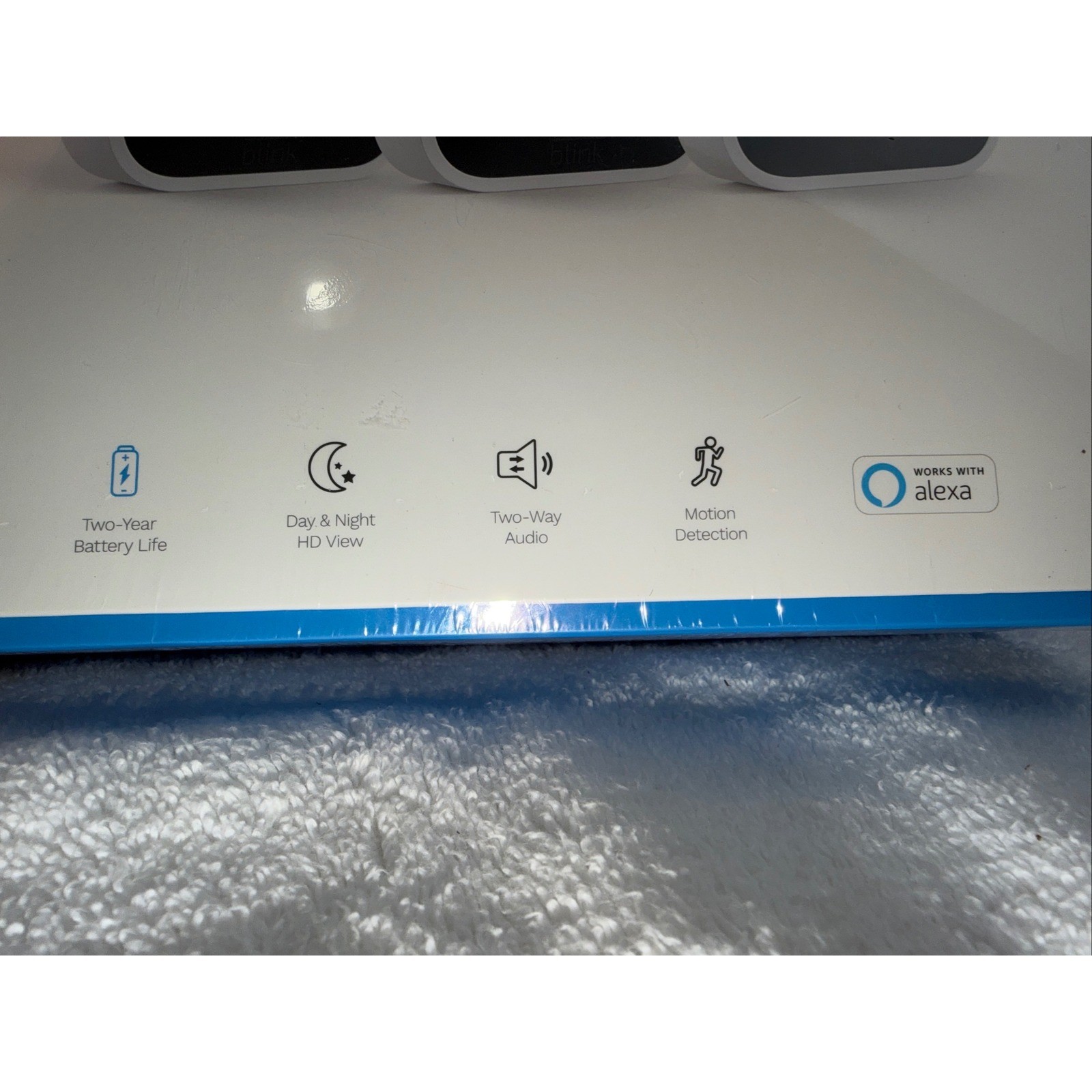 Blink Indoor security 3 Camera System Battery-Powered HD motion detection audio
