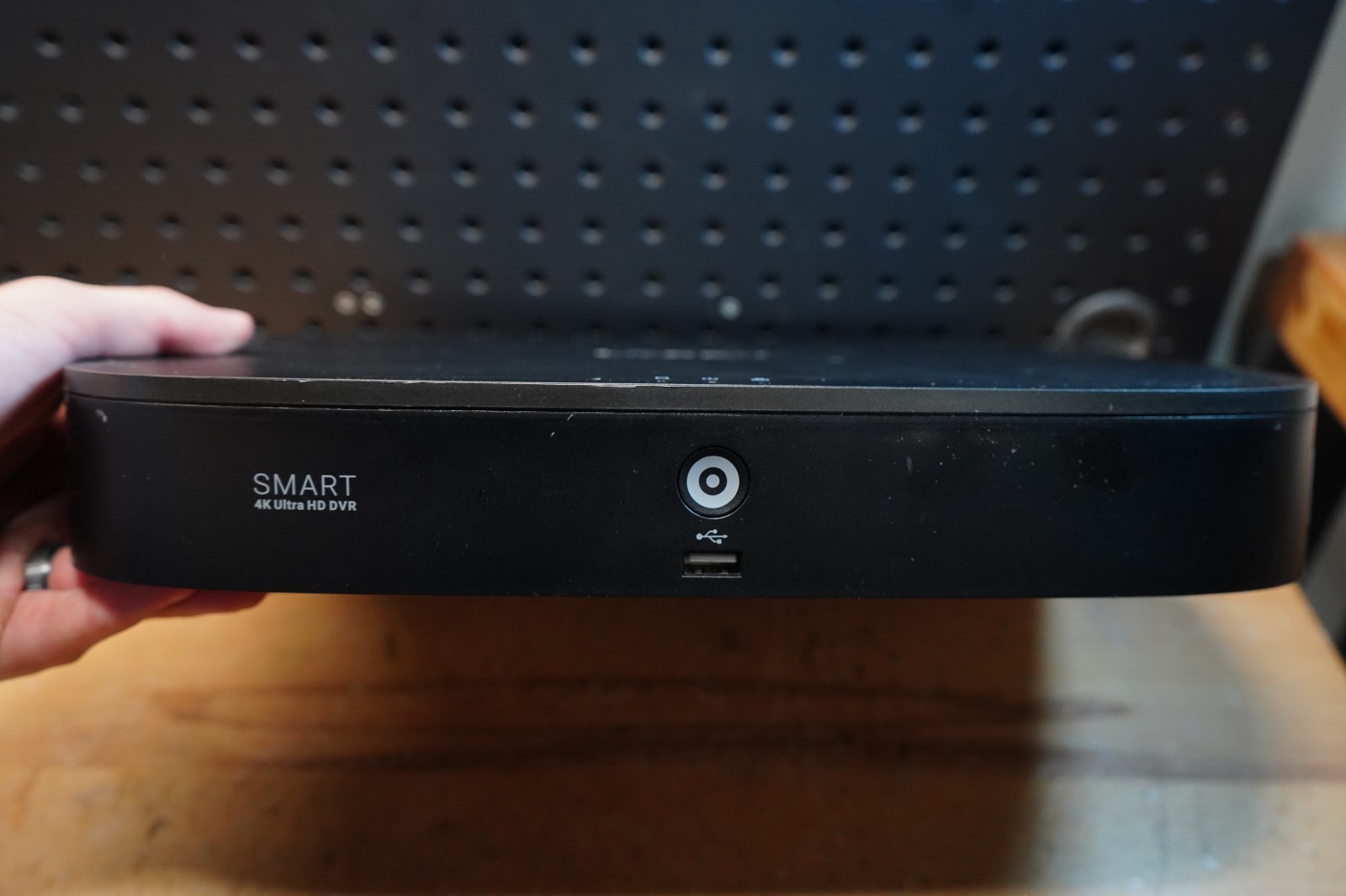 (B) Lorex D861A8B-Z 4K 8-Channel Analog HD DVR Security Recorder