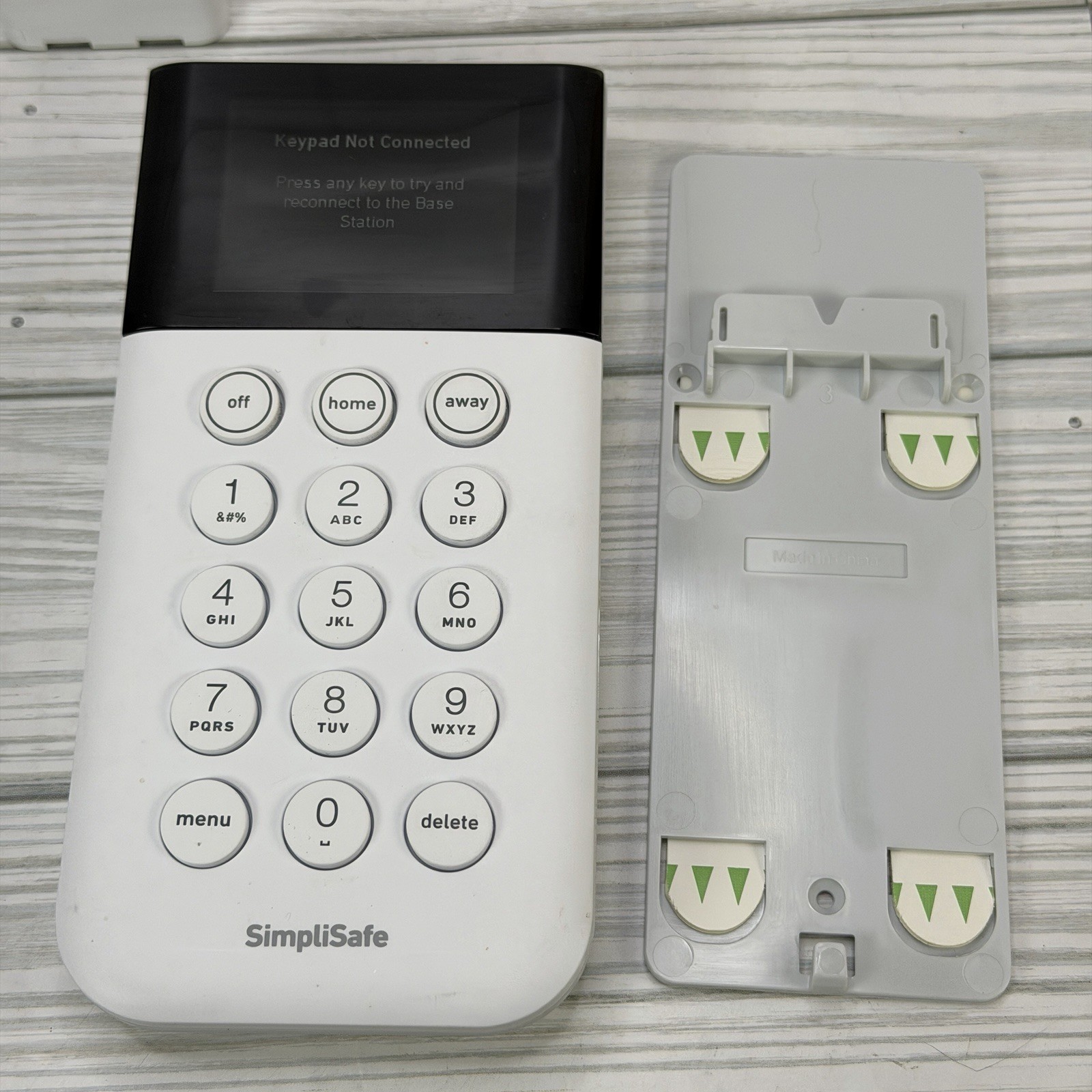 SimpliSafe Home Security System 2 Wireless Outdoor/Indoor Cameras 11 Pc BUNDLE