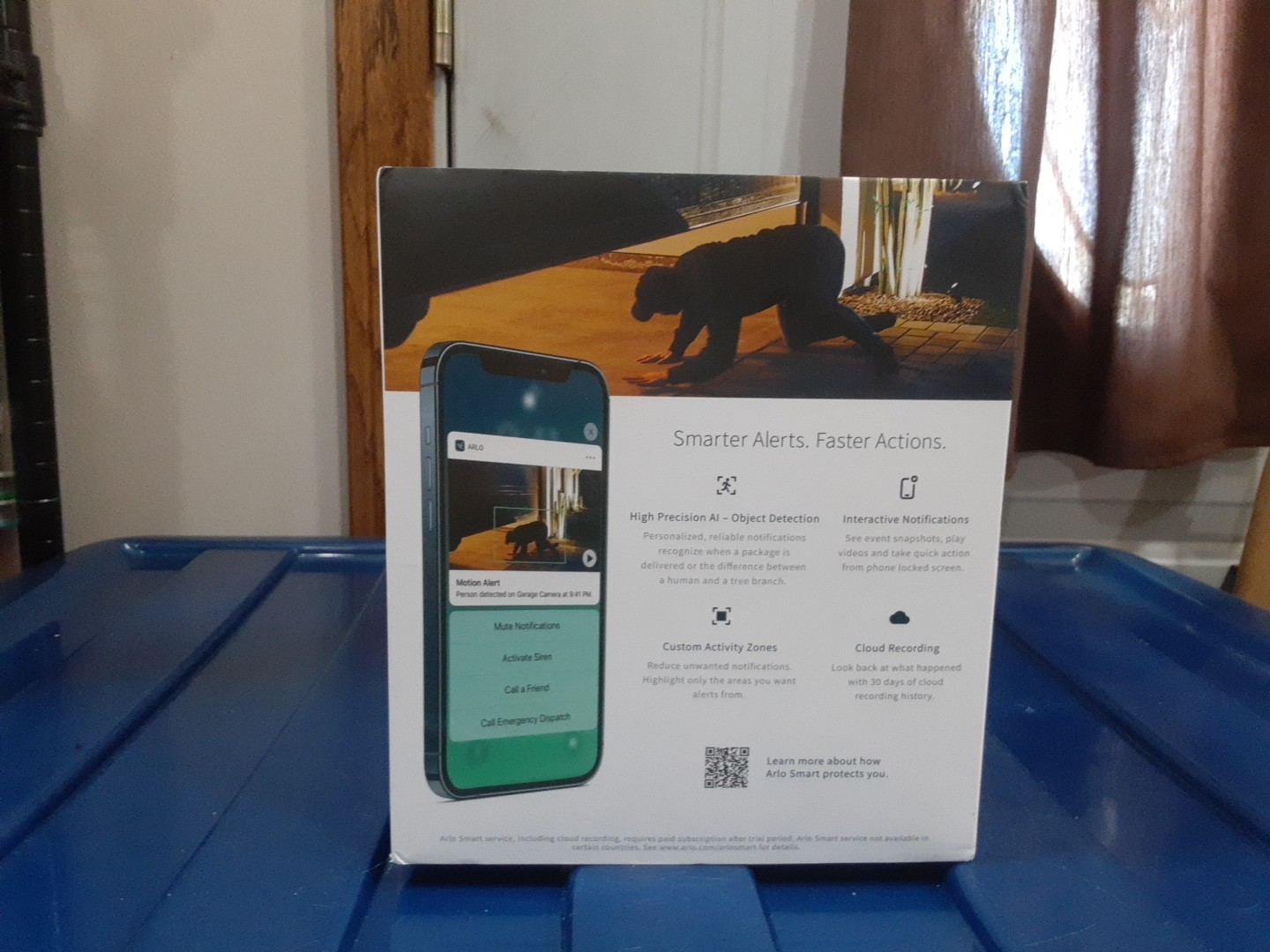 Brand New, Open Box, Arlo Pro 4 3-Cam Kit with Bonus Solar Panel – White, 2K ?