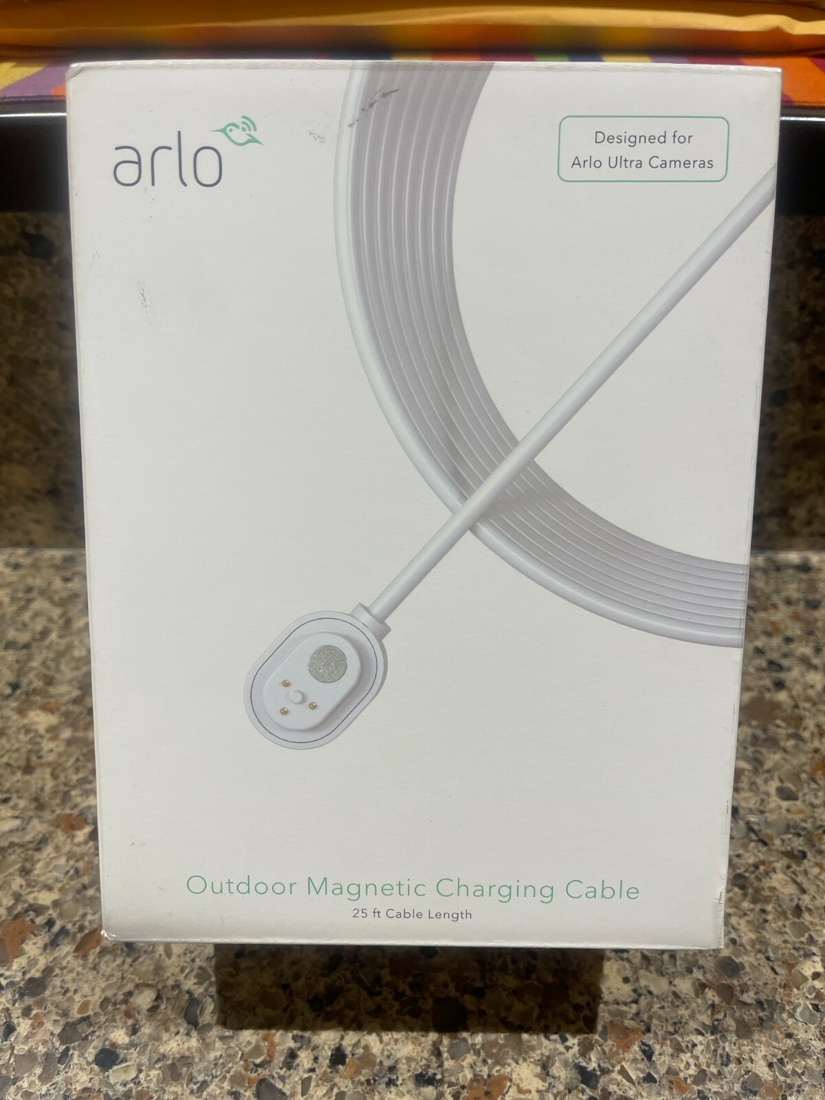 NEW! Arlo Pro 3 Wireless Floodlight Camera FB1001 & Charging Cable VMA5600C