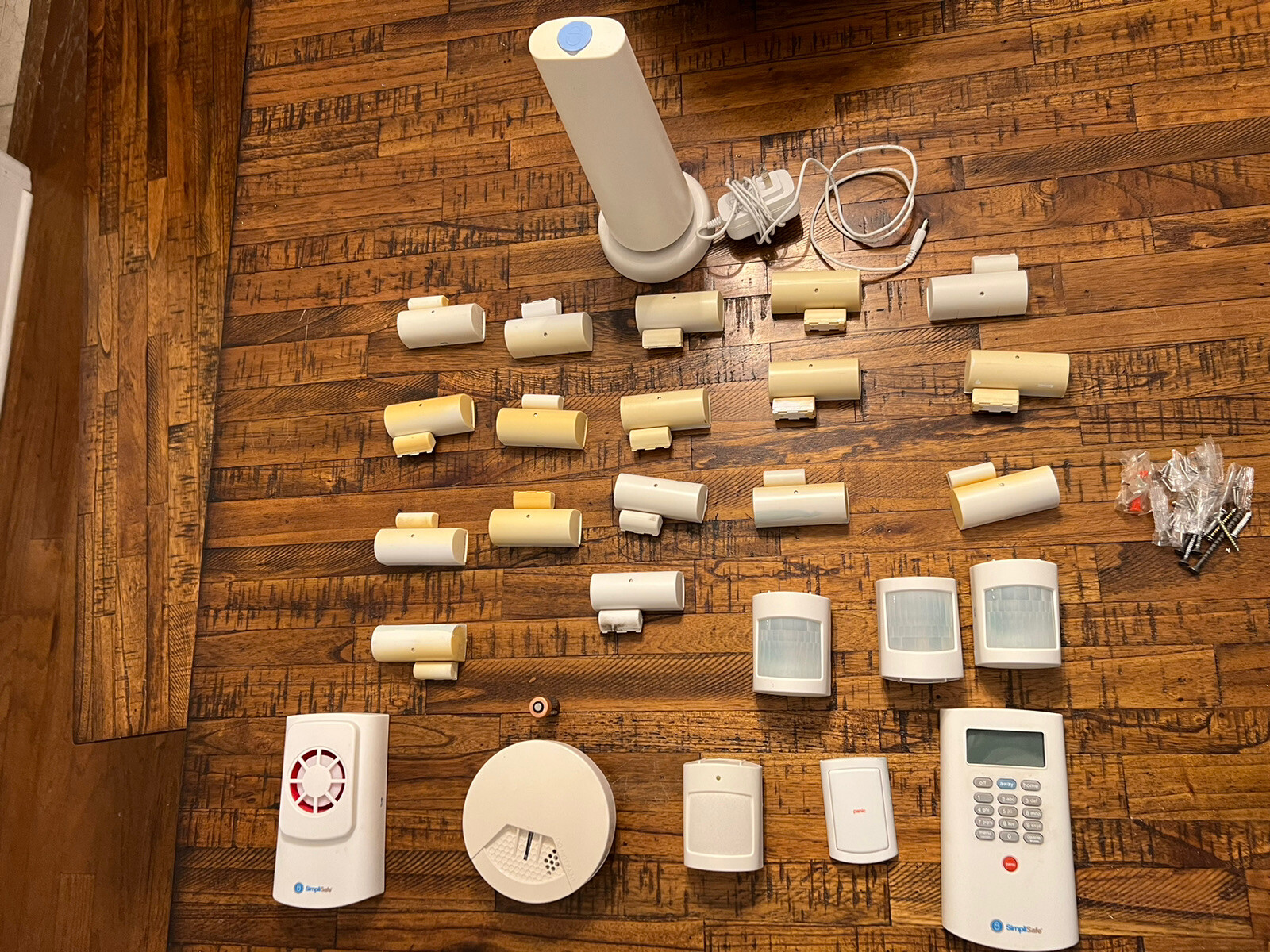 Simplisafe Security System, Gen 1. Working Condition