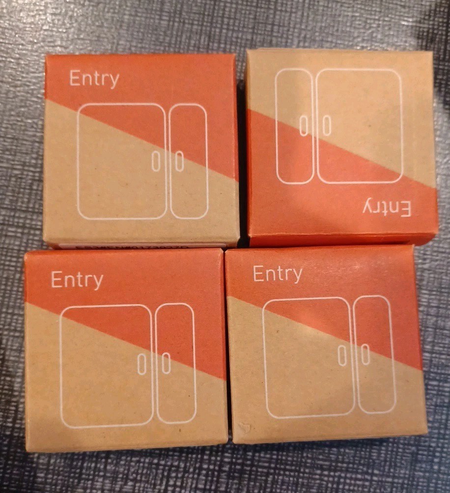 SimpliSafe Protect Home Security System White 9-pieces As Shown In Photos