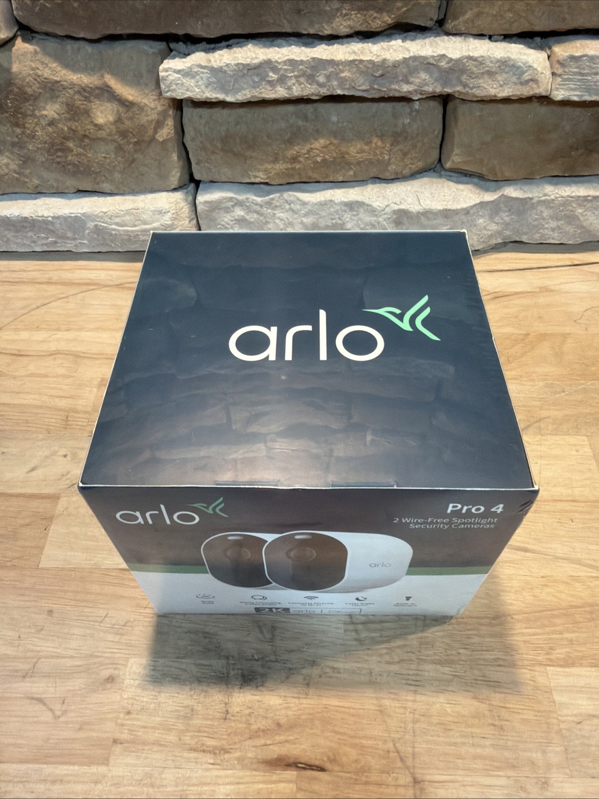 Arlo Pro 4 Wire Spotlight Security Camera – VMC4250P100NAS – White – New Sealed