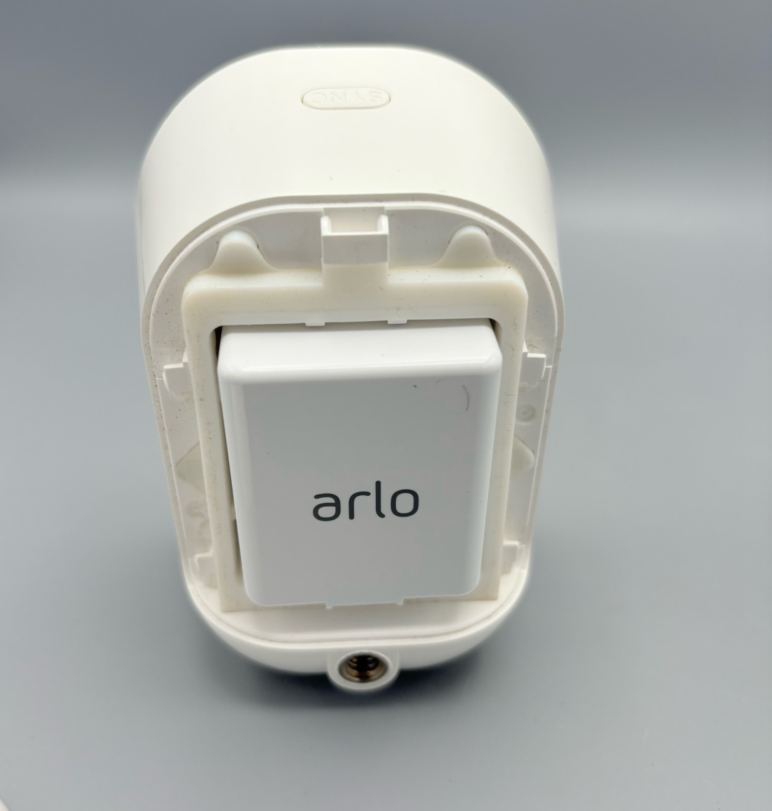 Netgear ARLO AL1101 Add-On Smart Security Lights with Batteries, Mounts Untested