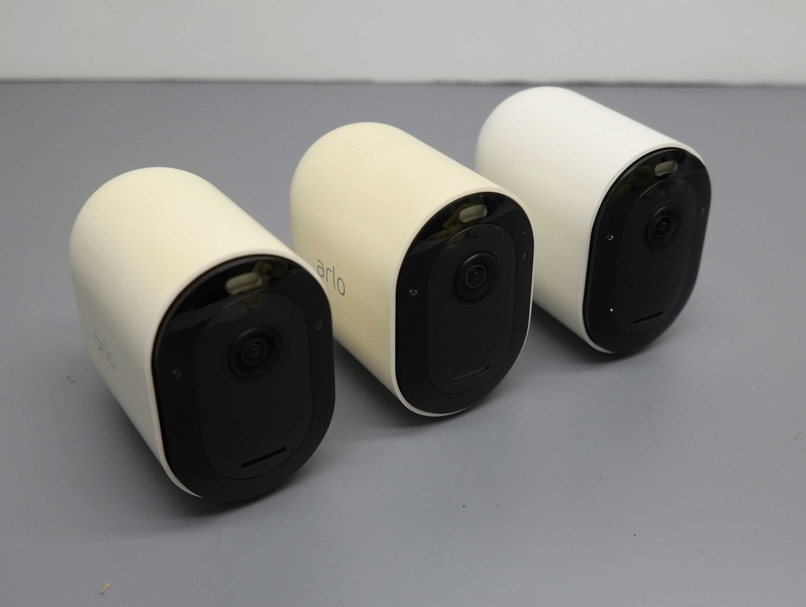 Arlo Pro 4 VMC4350P Spotlight Camera 3-Pack – White