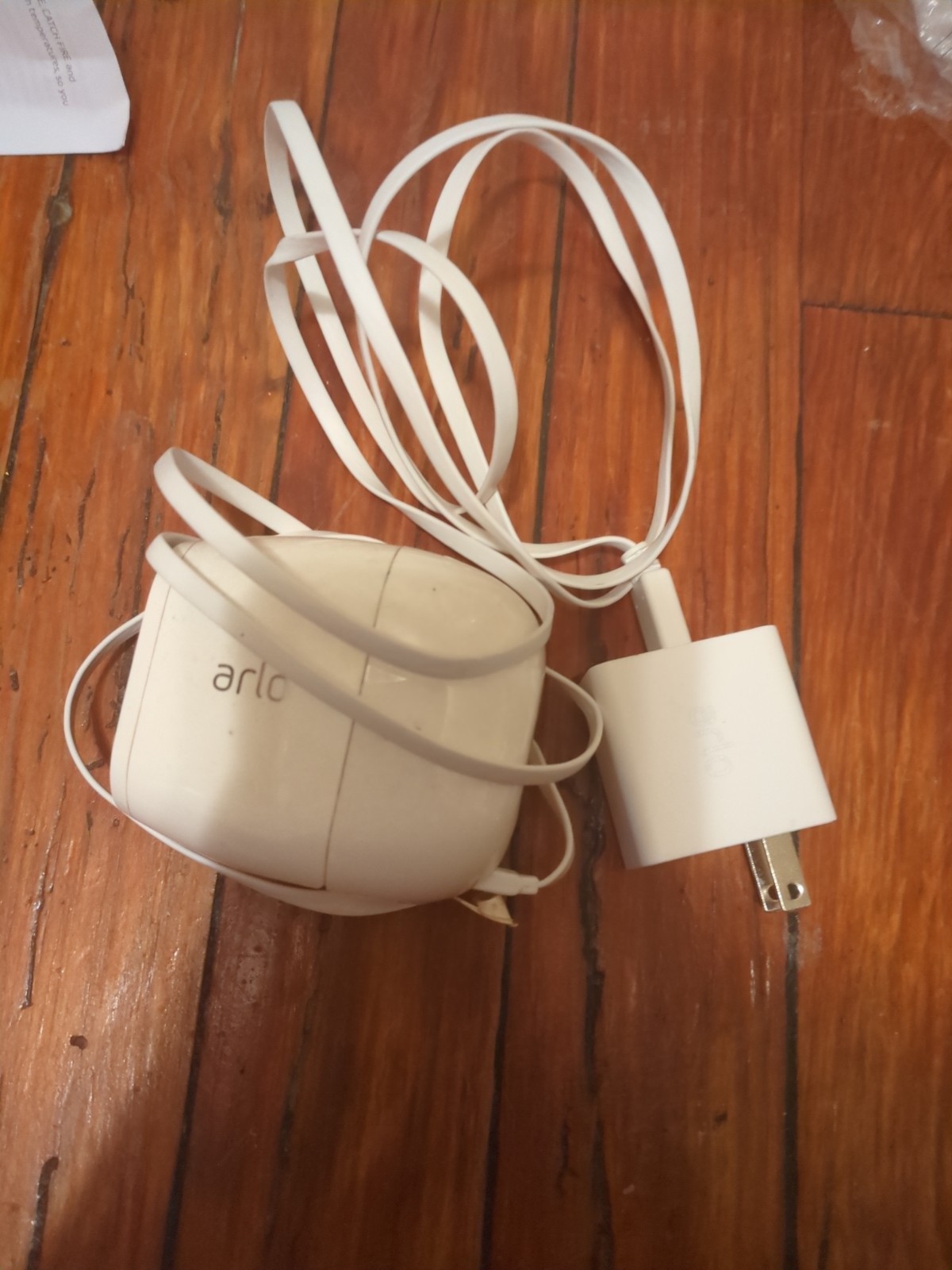 Arlo Pro Smart Hub w System with Wire- Free System (VMB5000)(VMA5600)