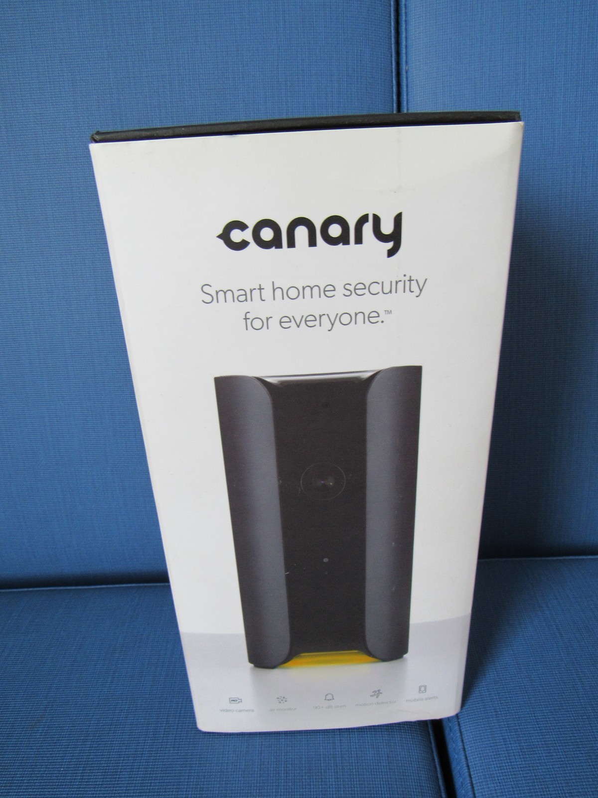 Canary All-in-One Home Security Device – Black