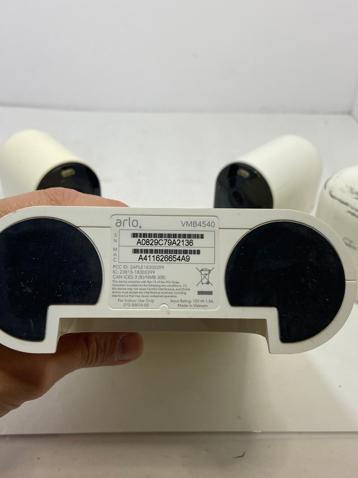 ? Netgear Arlo Ultra VMB4540 Smart Hub Base Station + 2 Cameras works EUC S3