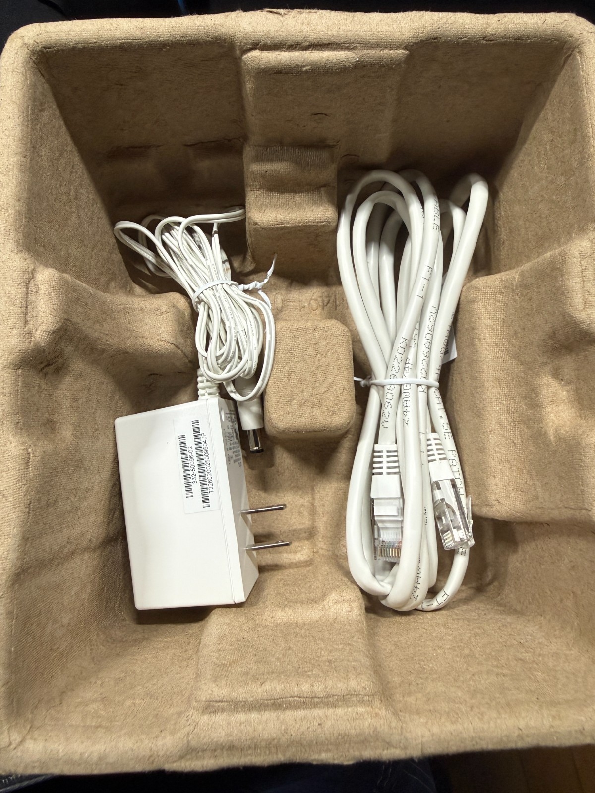 Arlo VMB5000 Accessory Smart Hub – White